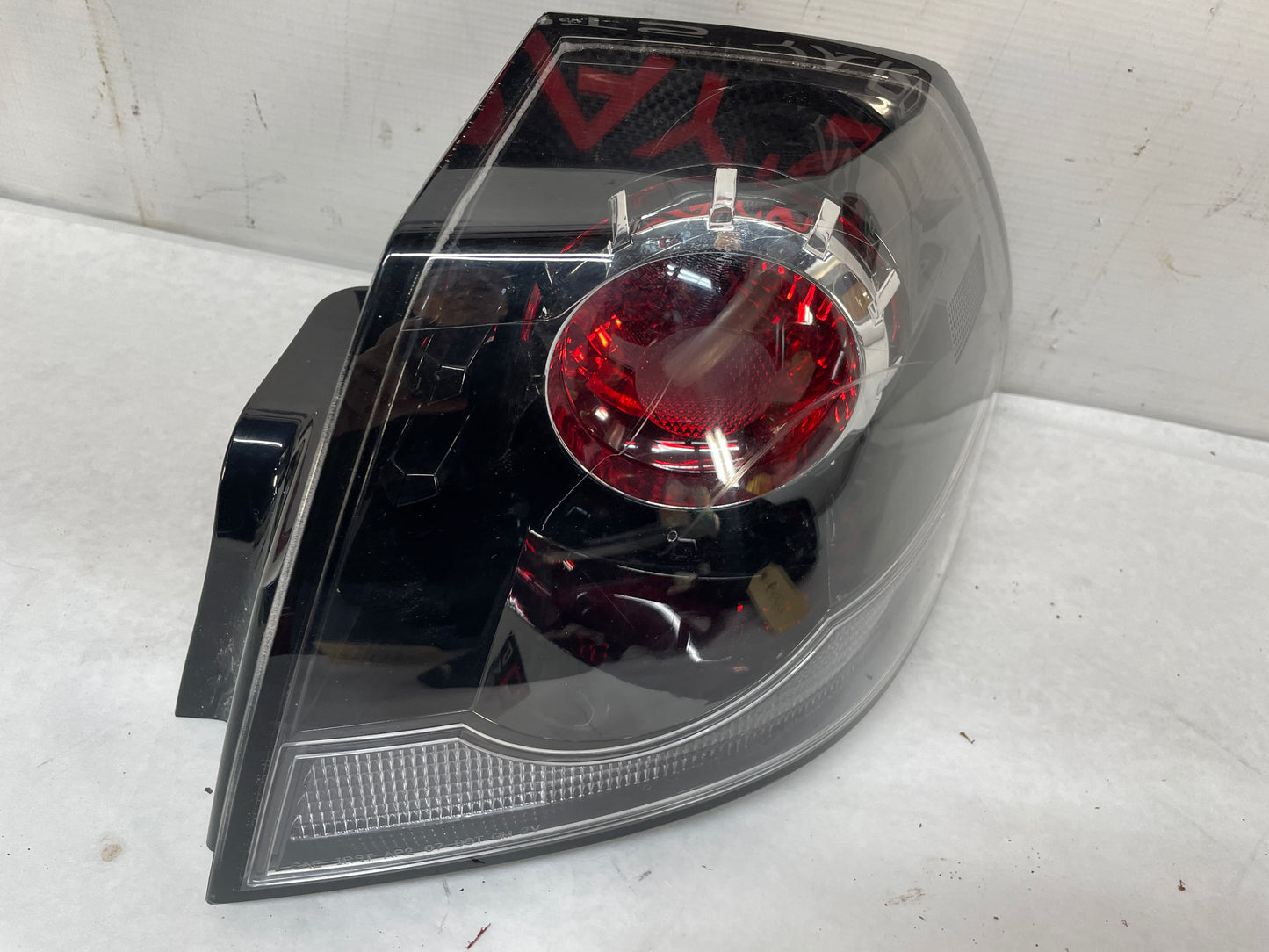 2009 Pontiac G8 GT RH Passenger Tail Light Taillight Lamp OEM