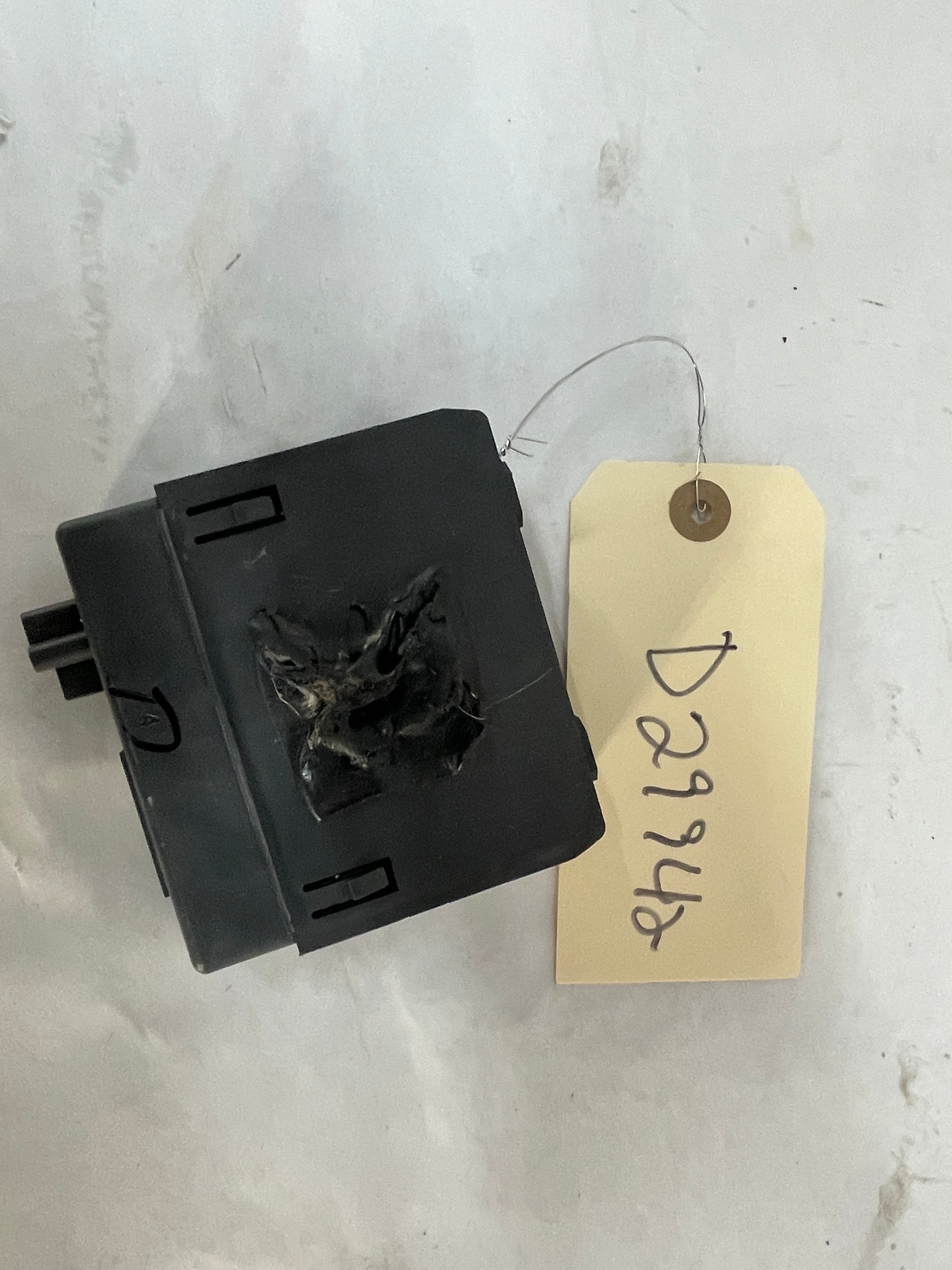 2008 Chevy C6 Corvette NPP Exhaust Vacuum Control Module OEM