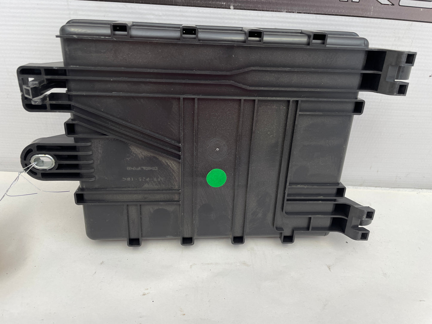 2016 Chevy SS Sedan Rear Fuse Box Relay OEM - Day's Parts Yard