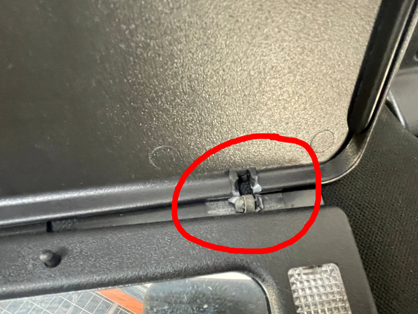 2008 Chevy C6 Corvette Sunvisors Sun Shades Visors w/ Clips OEM