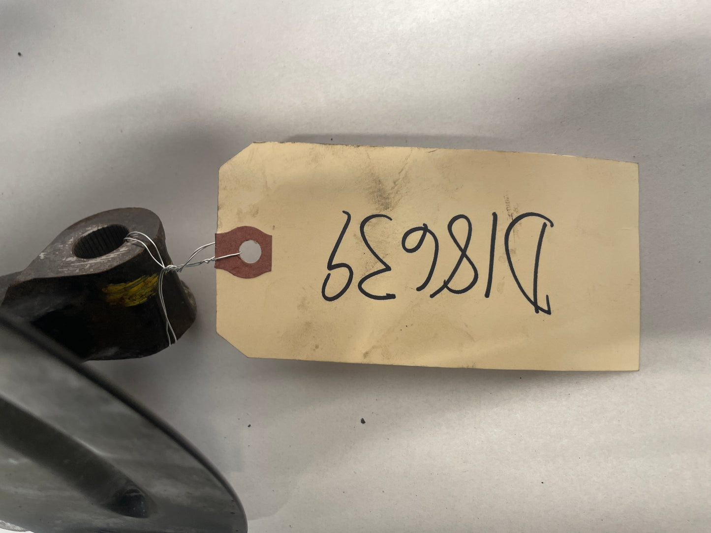 2019 Ford Mustang GT LH Driver Front Spindle Knuckle Hub OEM