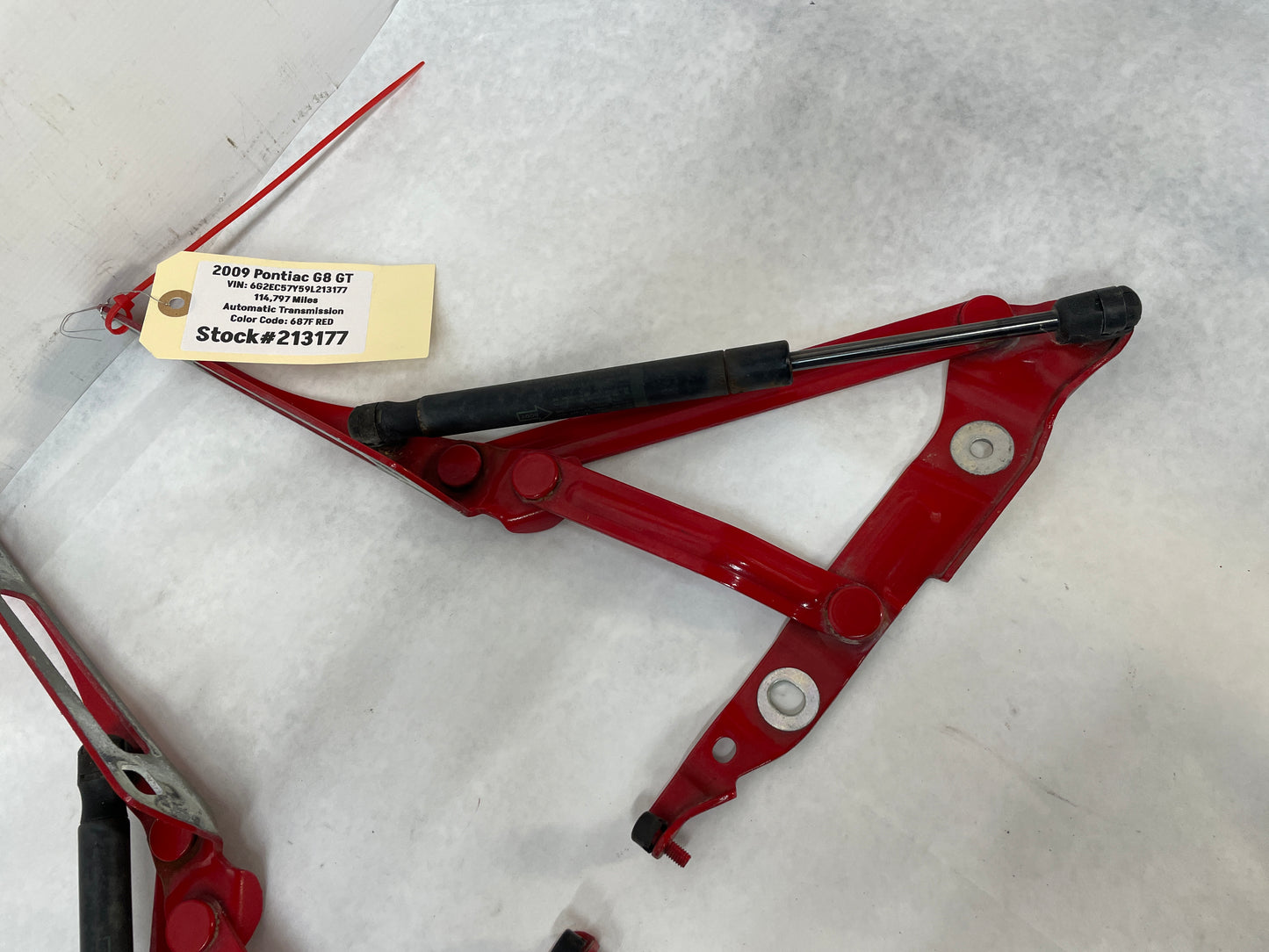 2009 Pontiac G8 GT RH & LH Trunk Hinges OEM