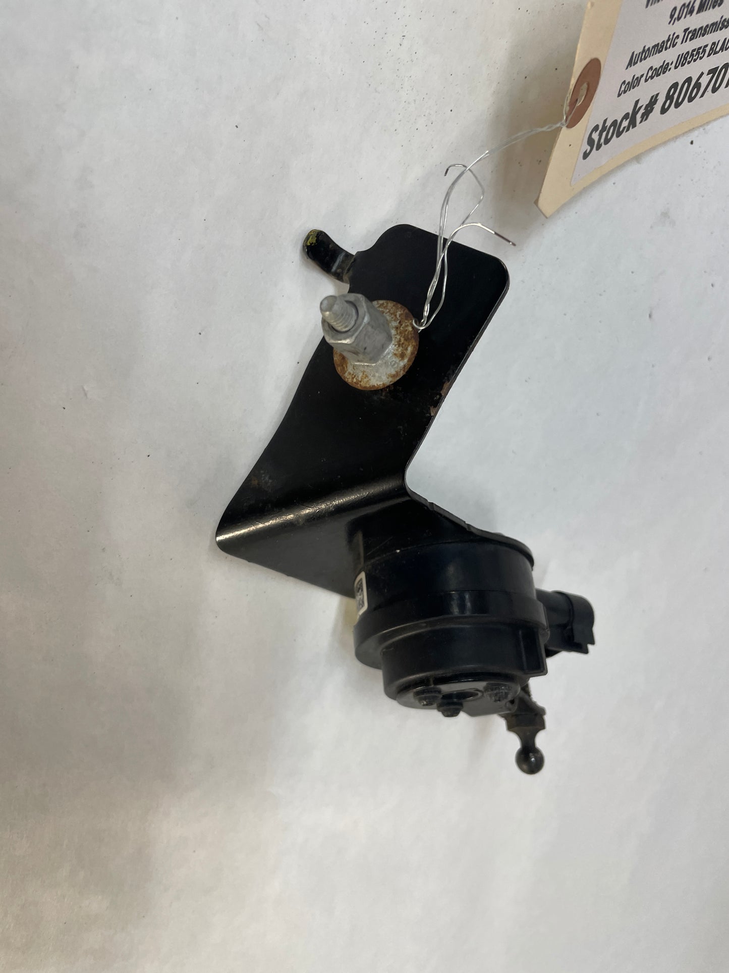 2013 Chevy Camaro ZL1 RH & LH Rear Ride Height Head Lamp Light Level Sensor OEM - Day's Parts Yard