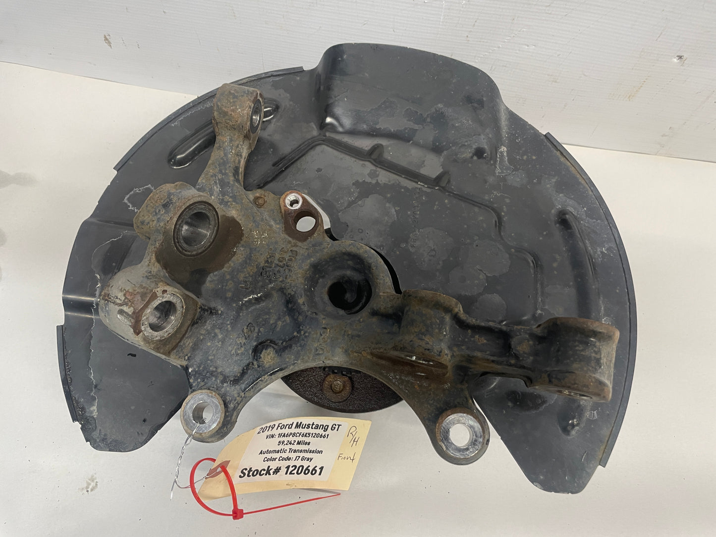 2019 Ford Mustang GT RH Passenger Front Spindle Knuckle Hub OEM