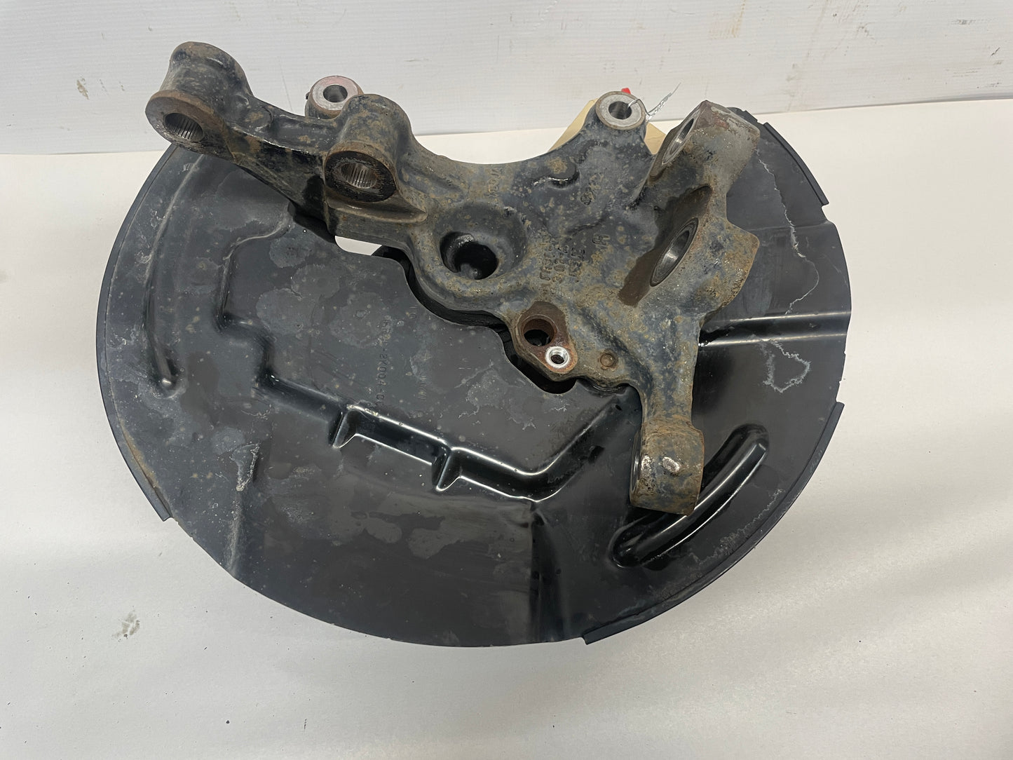 2019 Ford Mustang GT RH Passenger Front Spindle Knuckle Hub OEM