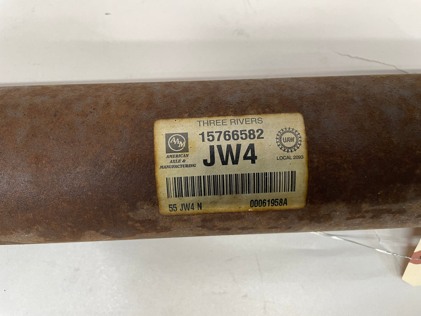 2004 Chevy Silverado 2500HD 4X4 Driveshaft Drive Shaft OEM