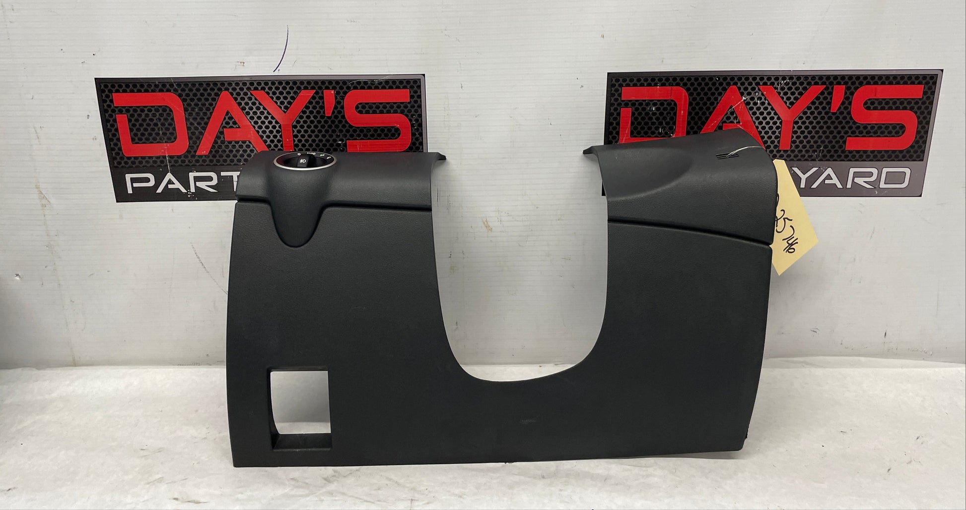 2008 Pontiac G8 Base LH Driver Lower Dash Knee Bolster Column Cover Trim Panel OEM - Day's Parts Yard