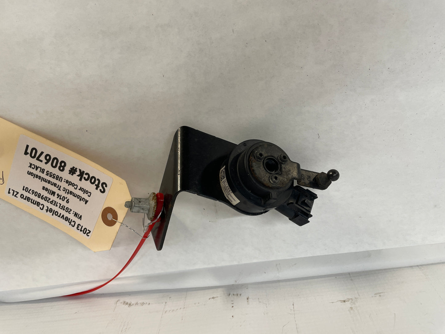 2013 Chevy Camaro ZL1 RH & LH Rear Ride Height Head Lamp Light Level Sensor OEM - Day's Parts Yard