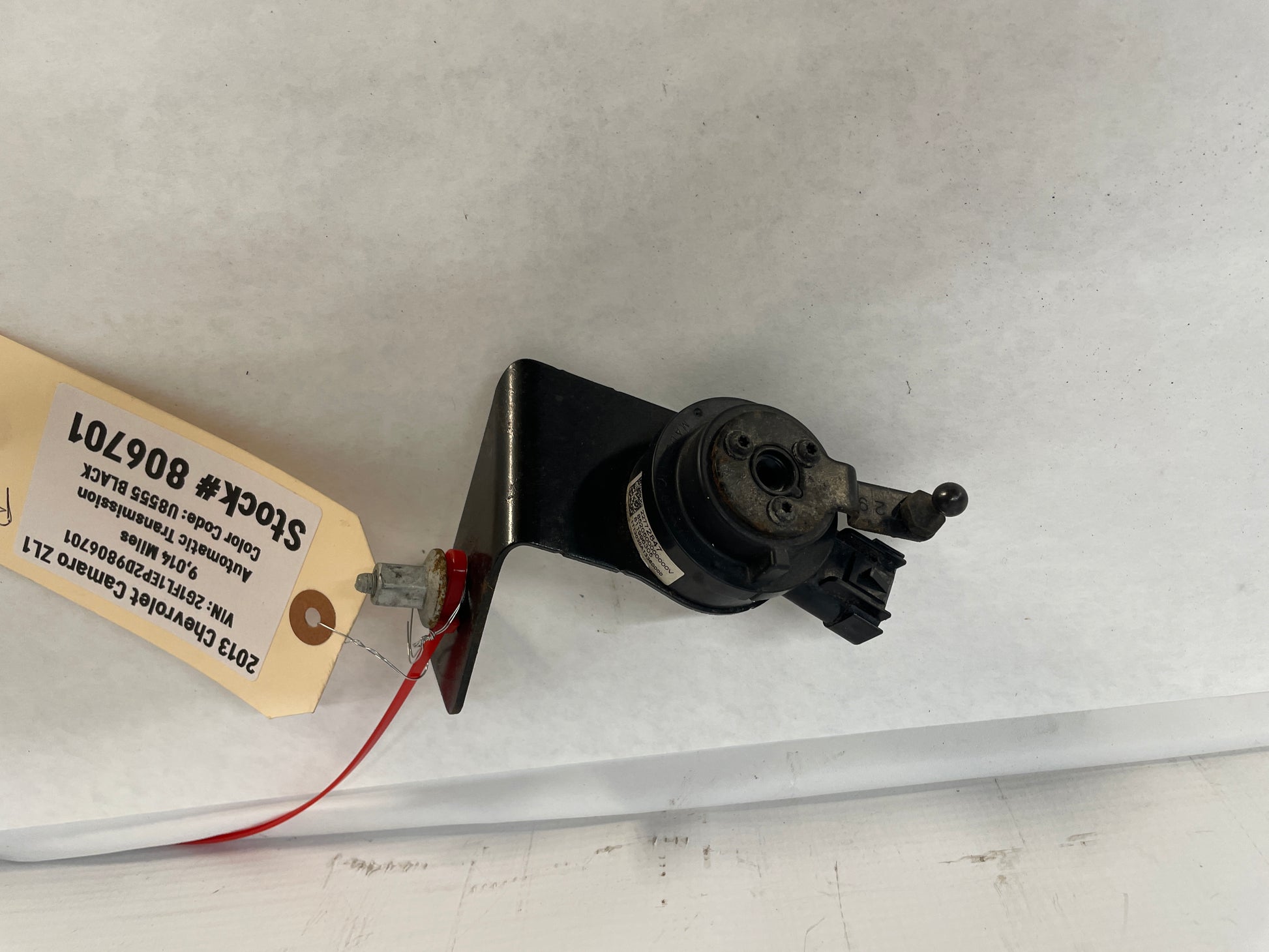 2013 Chevy Camaro ZL1 RH & LH Rear Ride Height Head Lamp Light Level Sensor OEM - Day's Parts Yard