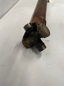 2004 Chevy Silverado 2500HD 4x4 Front Drive Prop Shaft Driveshaft Assembly OEM - Day's Parts Yard