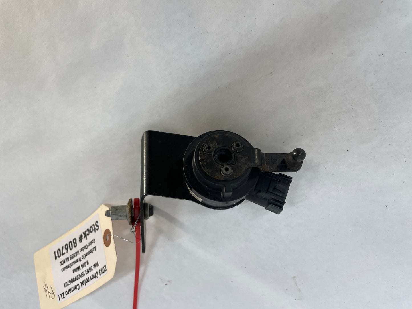2013 Chevy Camaro ZL1 RH & LH Rear Ride Height Head Lamp Light Level Sensor OEM - Day's Parts Yard