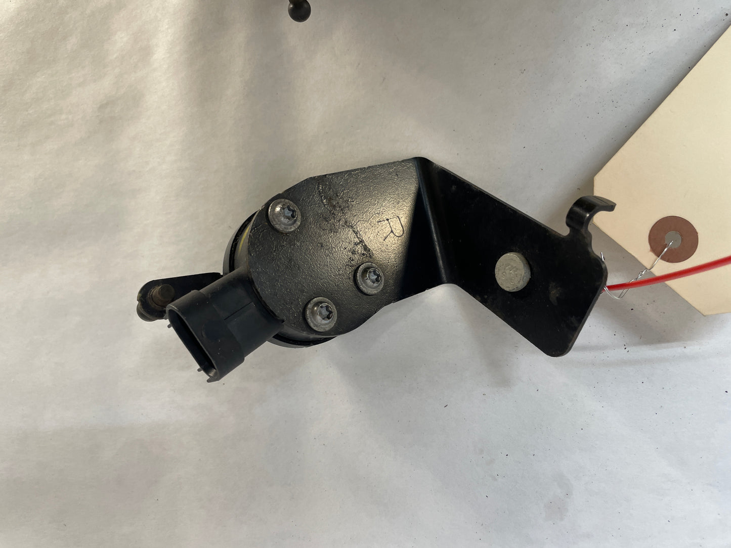 2013 Chevy Camaro ZL1 RH & LH Rear Ride Height Head Lamp Light Level Sensor OEM - Day's Parts Yard