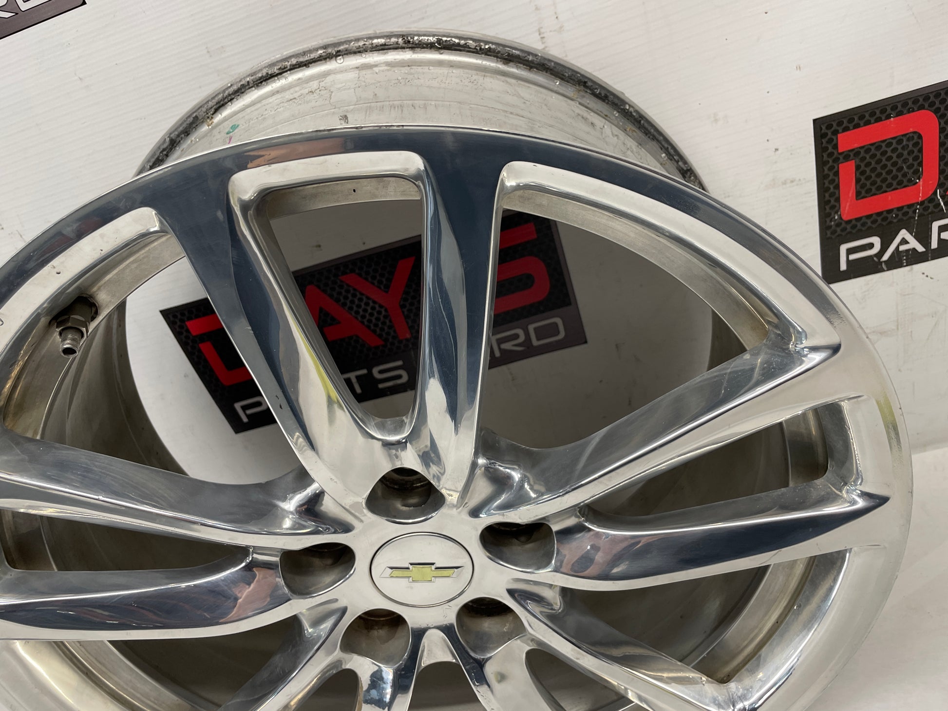 2014 Chevy SS Sedan Factory OEM Rear Wheel 19X9 - Day's Parts Yard