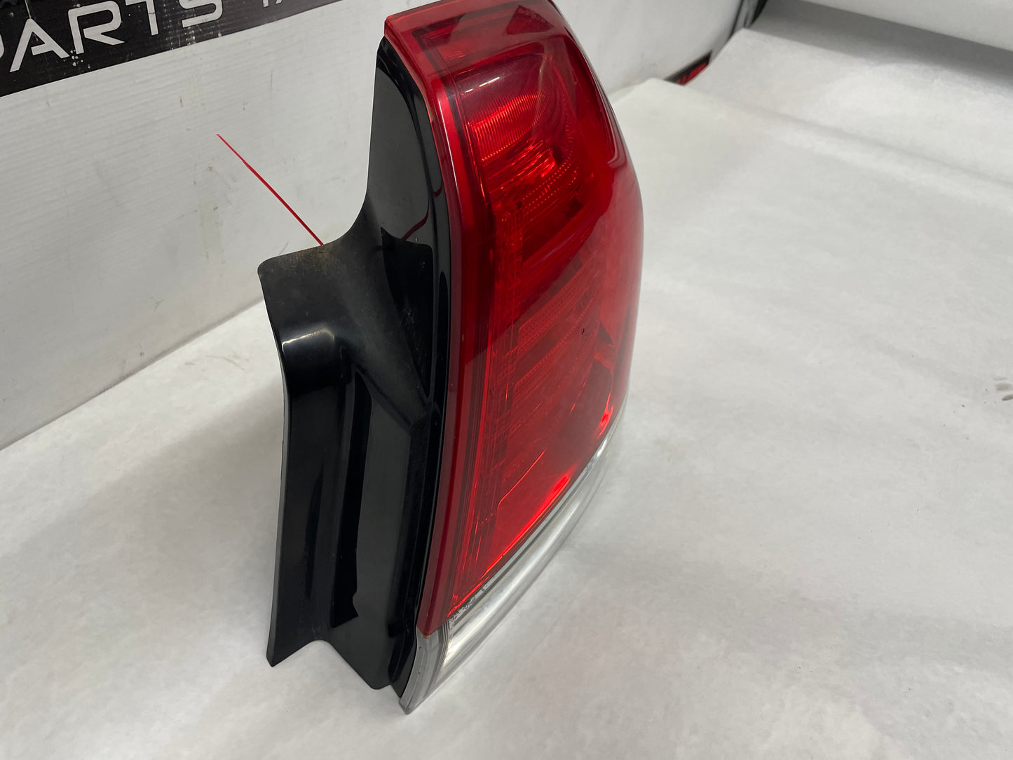 2012 Chevy Caprice PPV RH Passenger Taillight Tail Light Lamp OEM