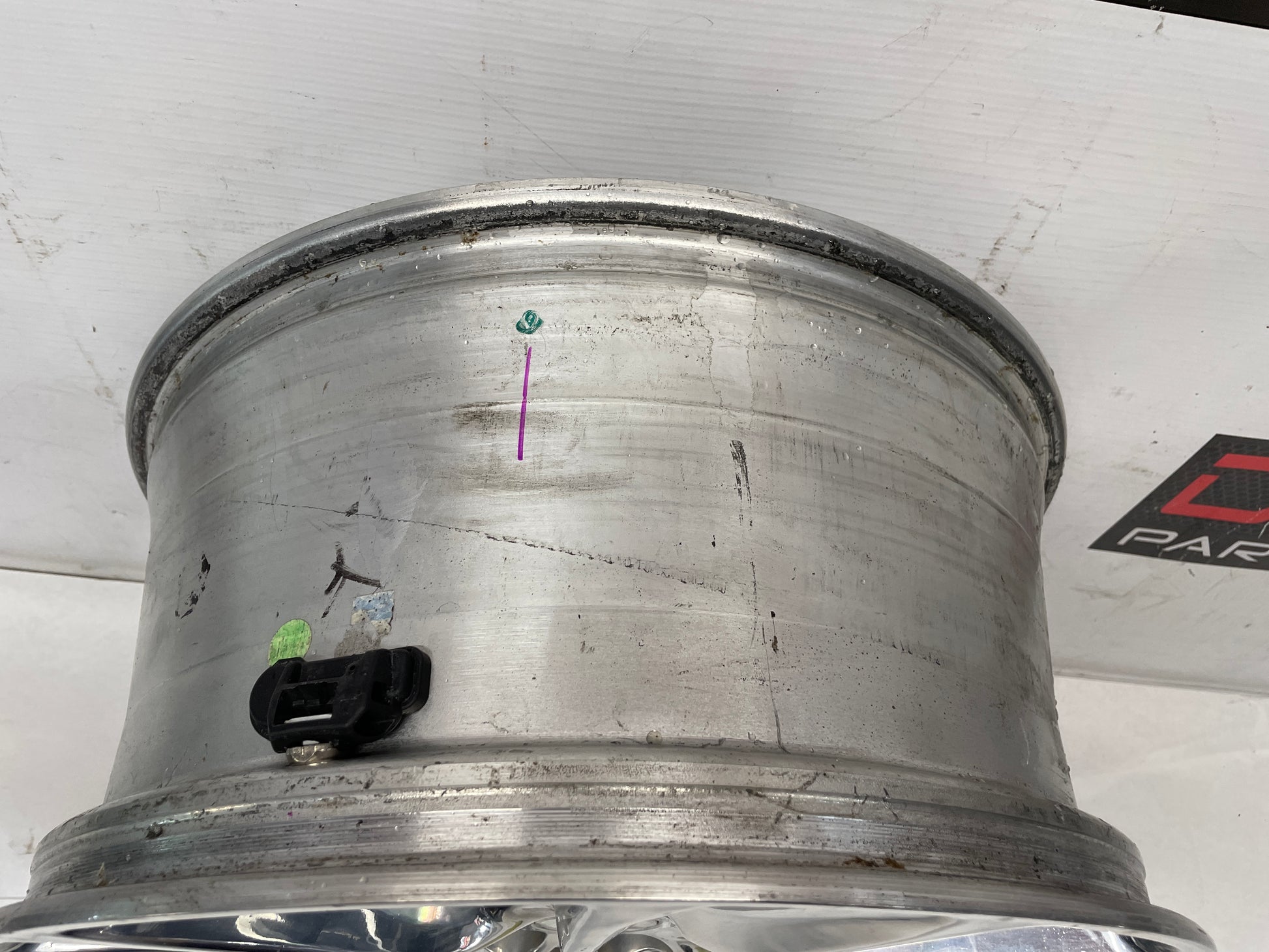 2014 Chevy SS Sedan Factory OEM Rear Wheel 19X9 - Day's Parts Yard
