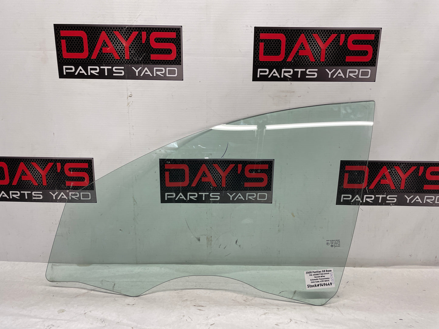 2008 Pontiac G8 Base LH Driver Front Door Window Glass OEM - Day's Parts Yard