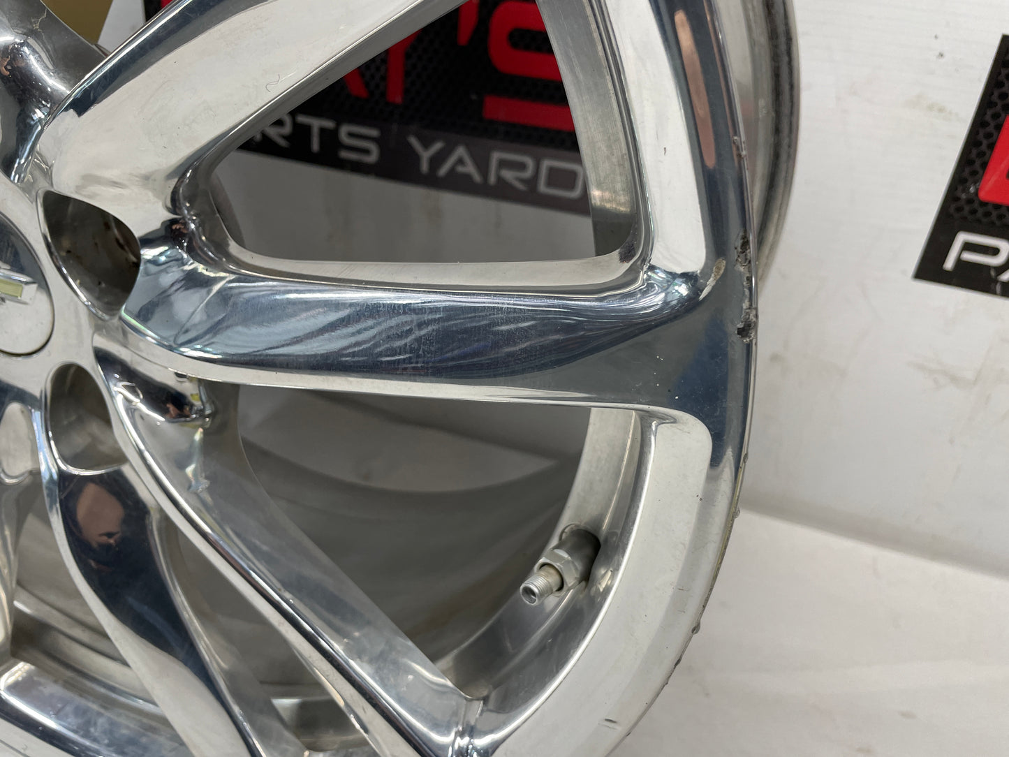 2014 Chevy SS Sedan Factory OEM Rear Wheel 19X9 - Day's Parts Yard