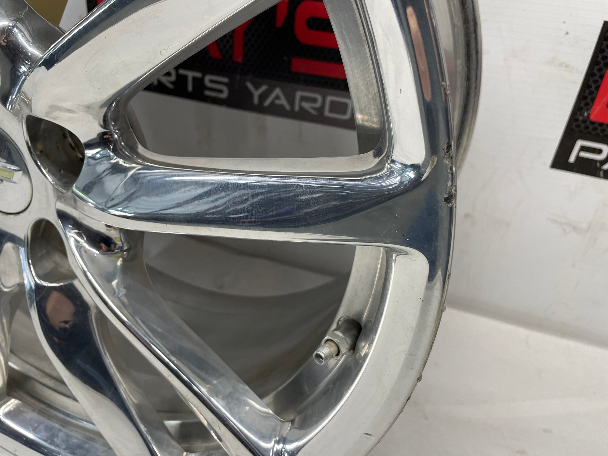 2014 Chevy SS Sedan Factory OEM Rear Wheel 19X9 - Day's Parts Yard
