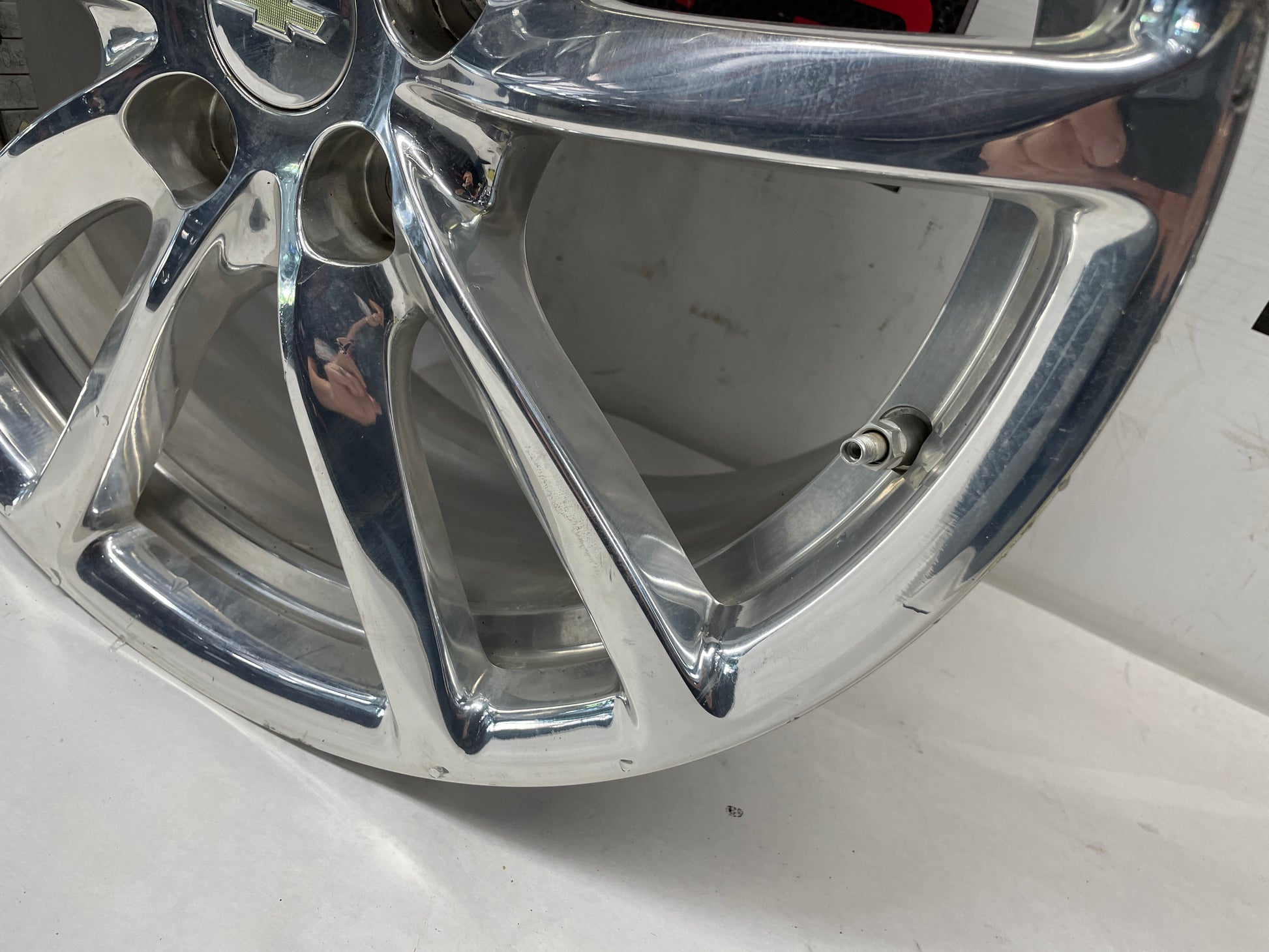 2014 Chevy SS Sedan Factory OEM Rear Wheel 19X9 - Day's Parts Yard