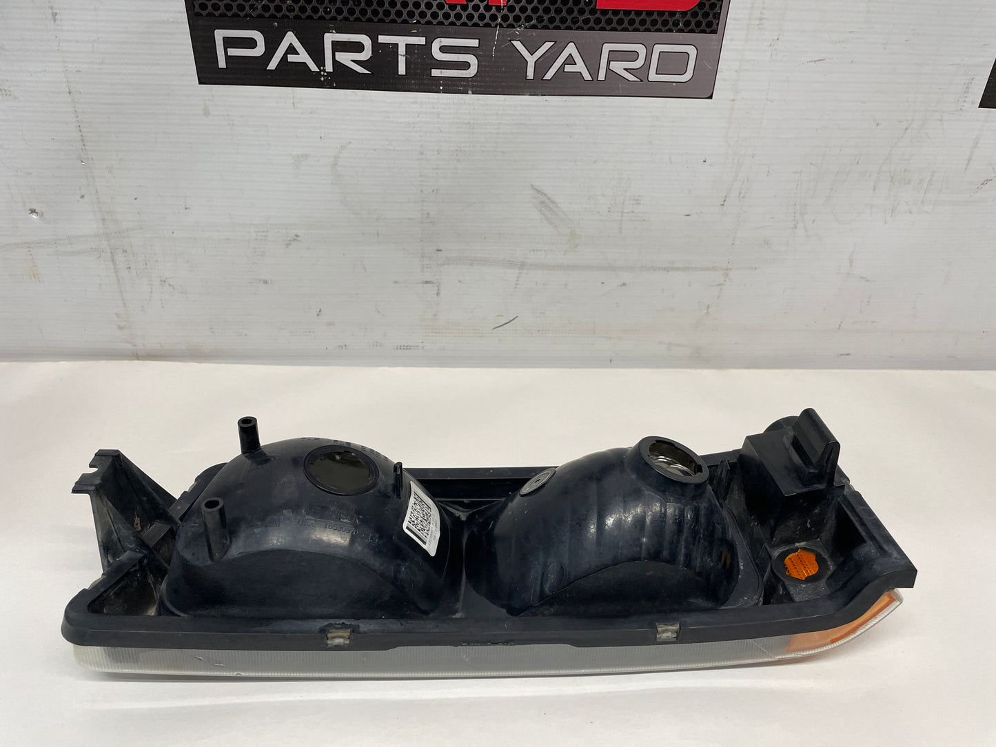 2004 Chevy Silverado 2500HD RH Passenger Side Headlight OEM - Day's Parts Yard