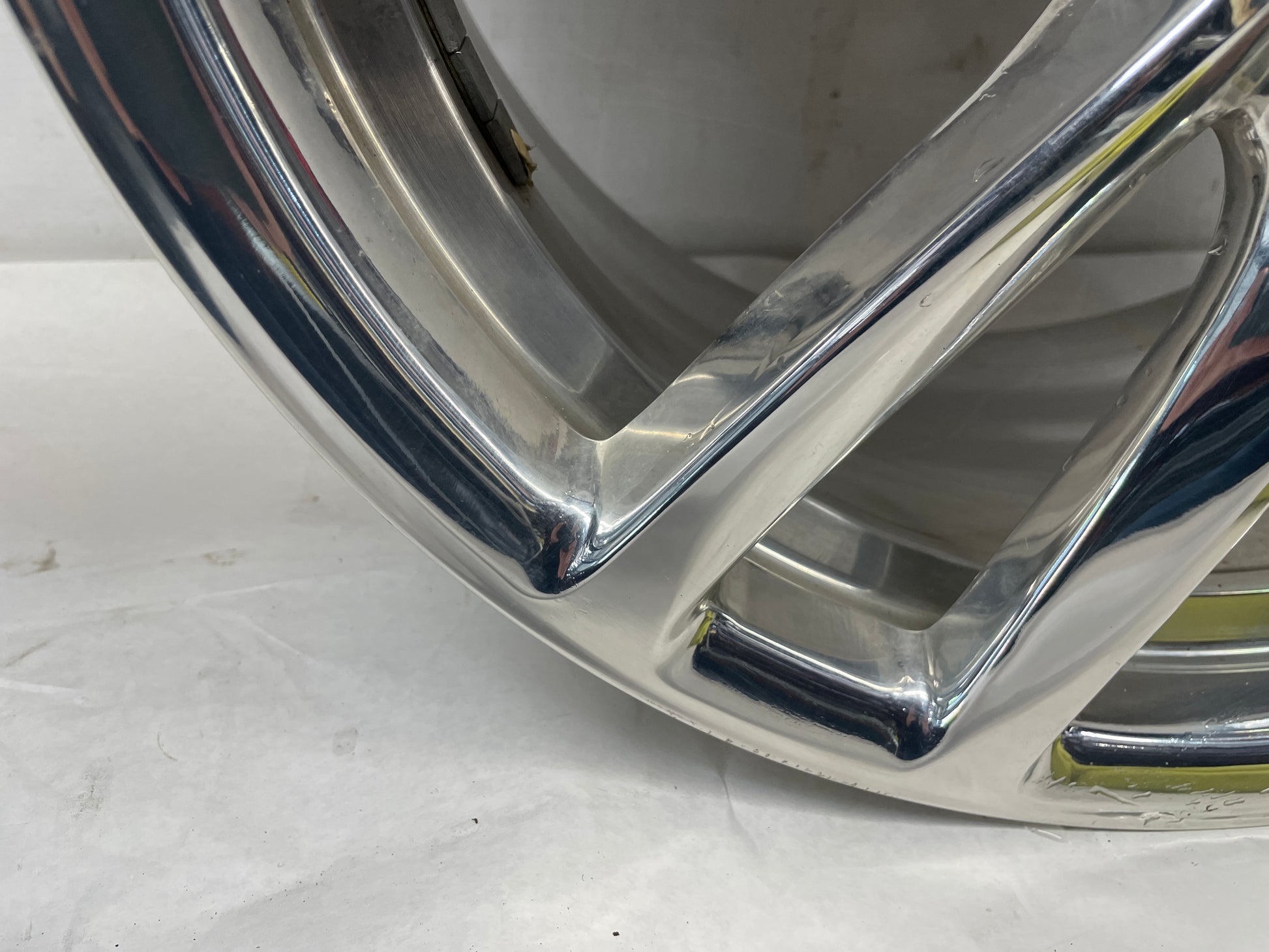 2014 Chevy SS Sedan Factory OEM Rear Wheel 19X9 - Day's Parts Yard