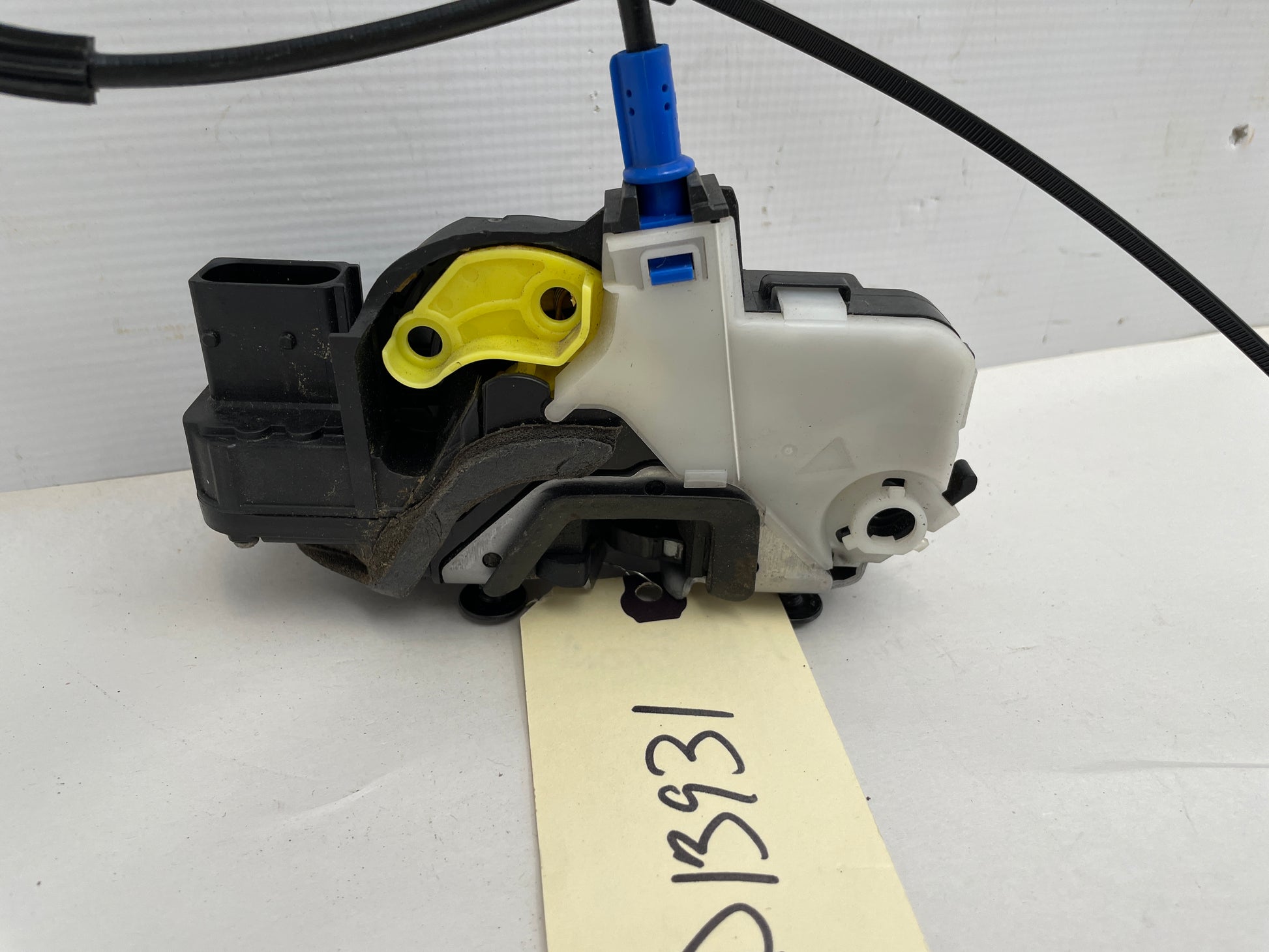 2017 Chevrolet SS Sedan Front LH Driver Door Lock Actuator OEM - Day's Parts Yard