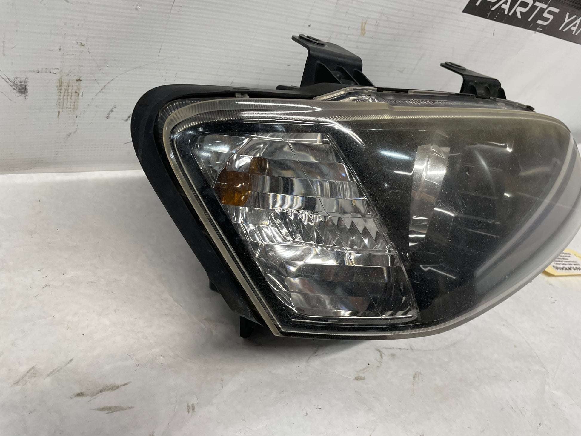 2008 Pontiac G8 Base RH Passenger Headlight Head Light Lamp OEM - Day's Parts Yard
