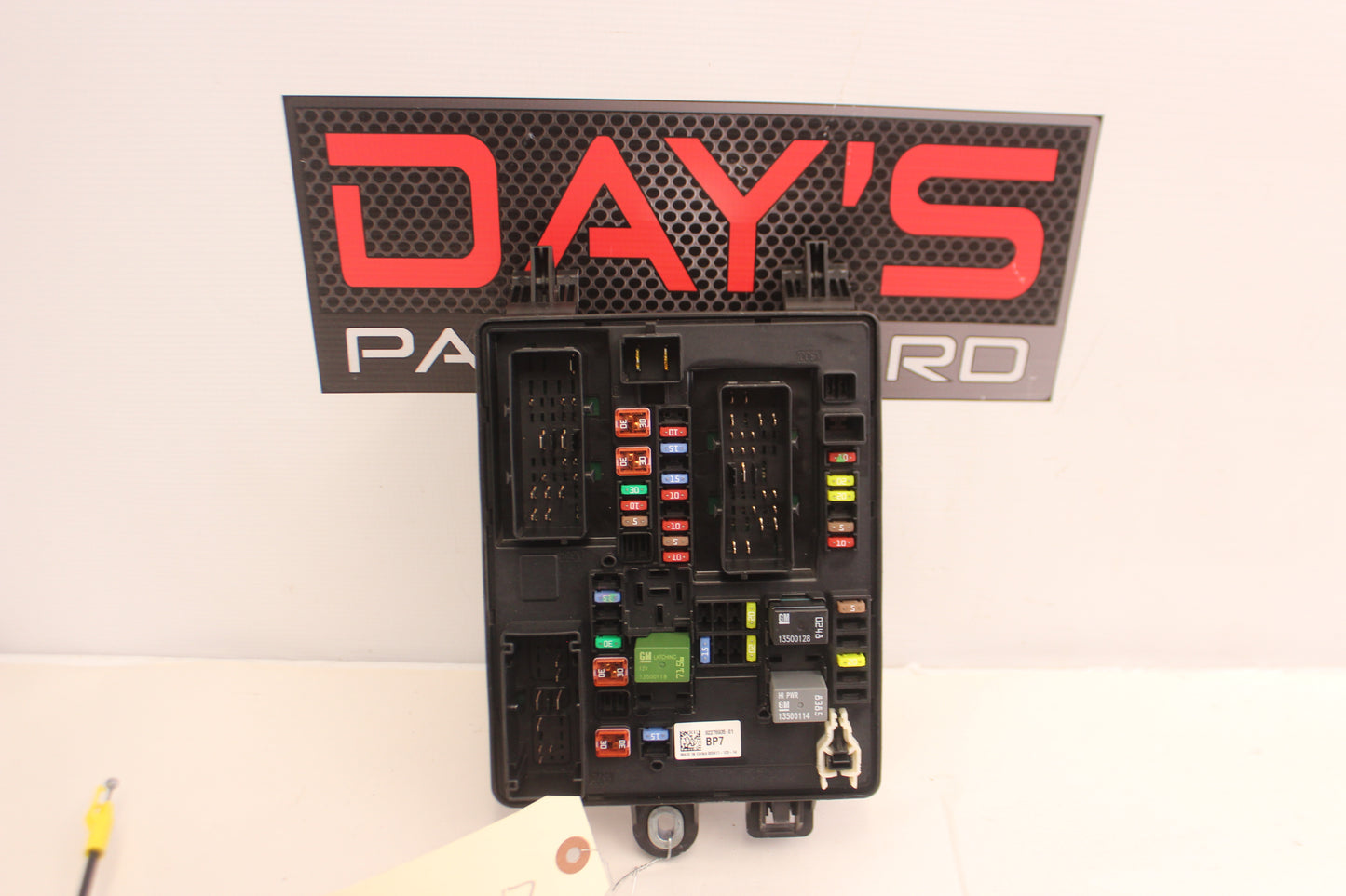 2015 Chevy SS Sedan Rear Fuse Box Relay Panel OEM