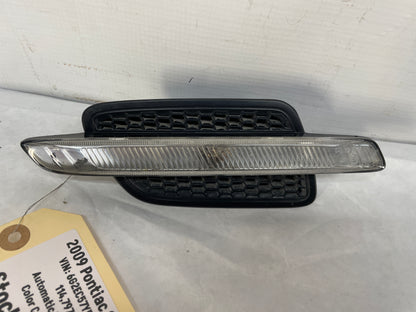 2009 Pontiac G8 LH Driver Fender Marker Repeater Light Lamp Grill OEM