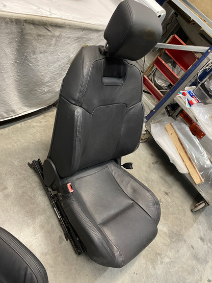 2008 Pontiac G8 Base Seats Fronts and Rear OEM - Day's Parts Yard