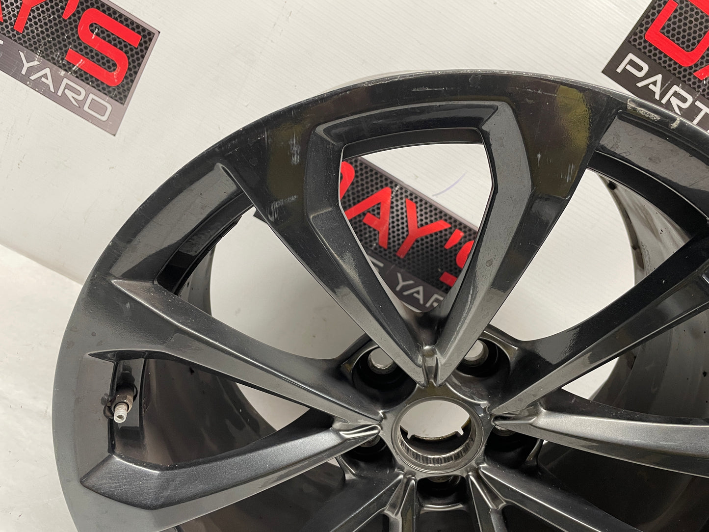 2017 Cadillac CTS-V Factory OEM Rear Wheel 19X10 - Day's Parts Yard