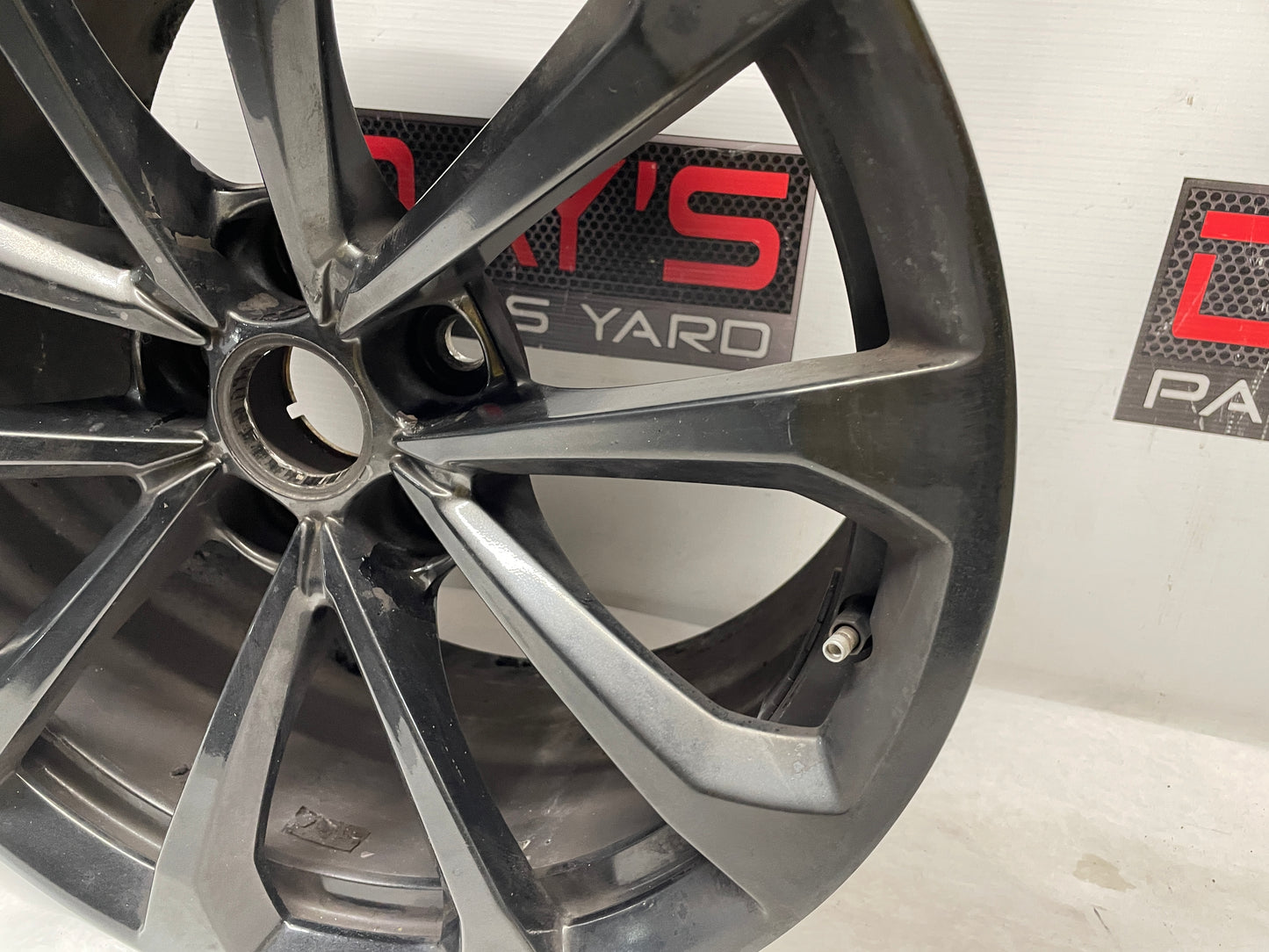 2017 Cadillac CTS-V Factory OEM Front Wheel 19X9.5 - Day's Parts Yard