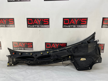 2009 Pontiac G8 GT Complete Windshield Wiper Cowl Grille Trim Vent Panel OEM