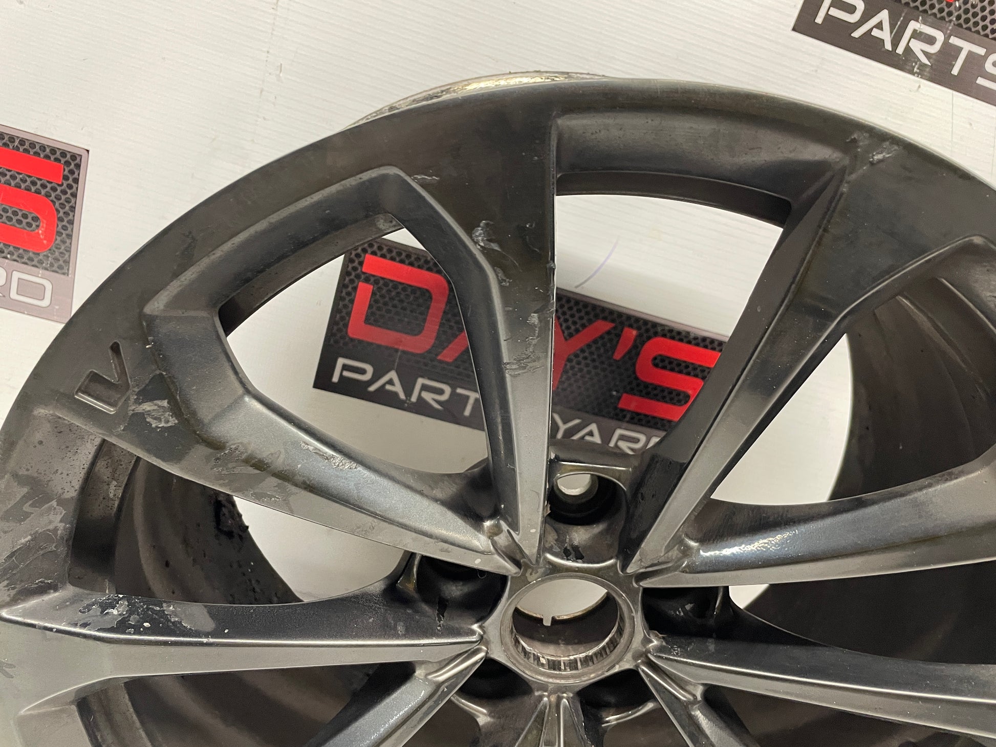 2017 Cadillac CTS-V Factory OEM Front Wheel 19X9.5 - Day's Parts Yard