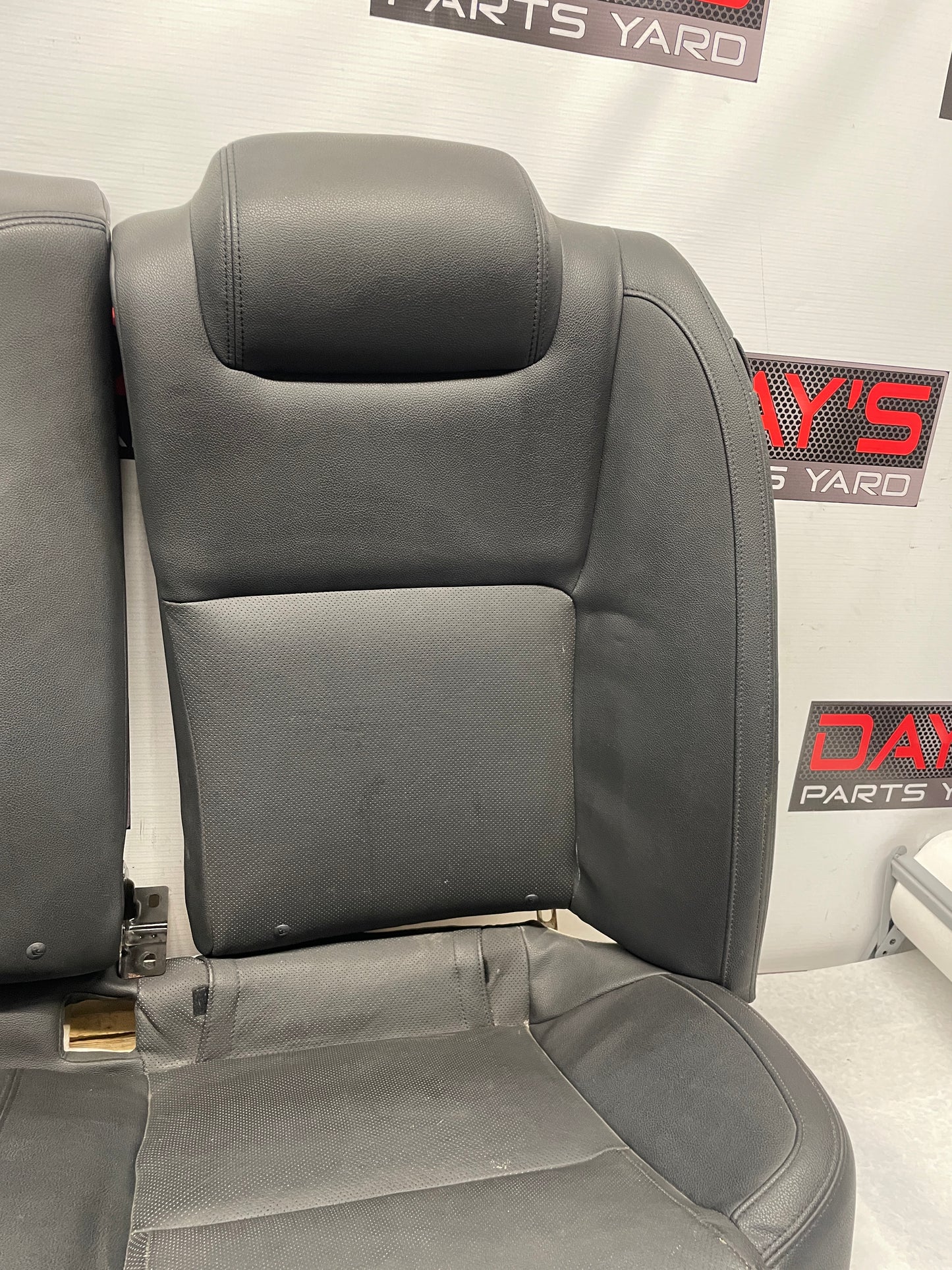 2008 Pontiac G8 Base Seats Fronts and Rear OEM - Day's Parts Yard