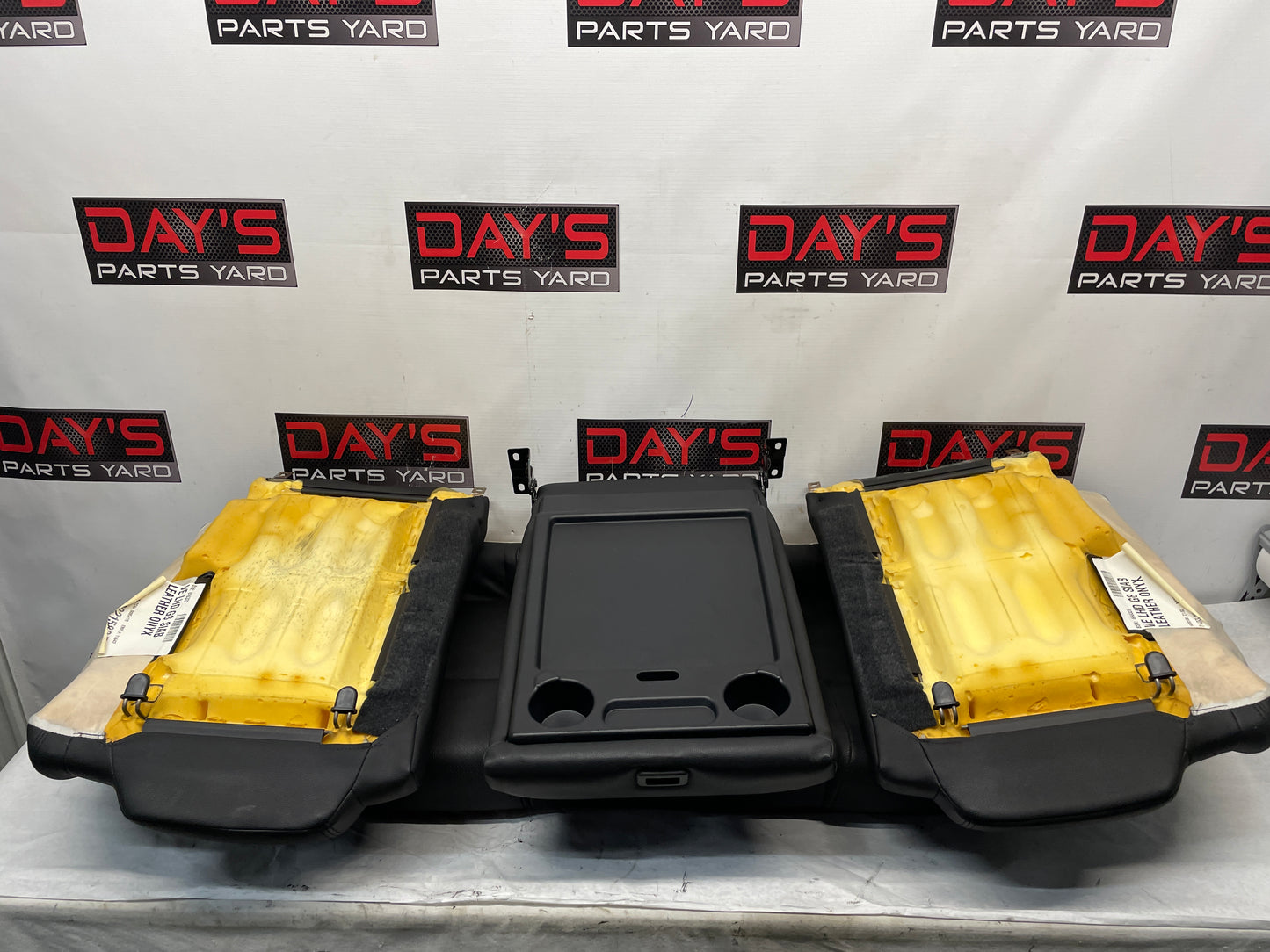 2008 Pontiac G8 Base Seats Fronts and Rear OEM - Day's Parts Yard