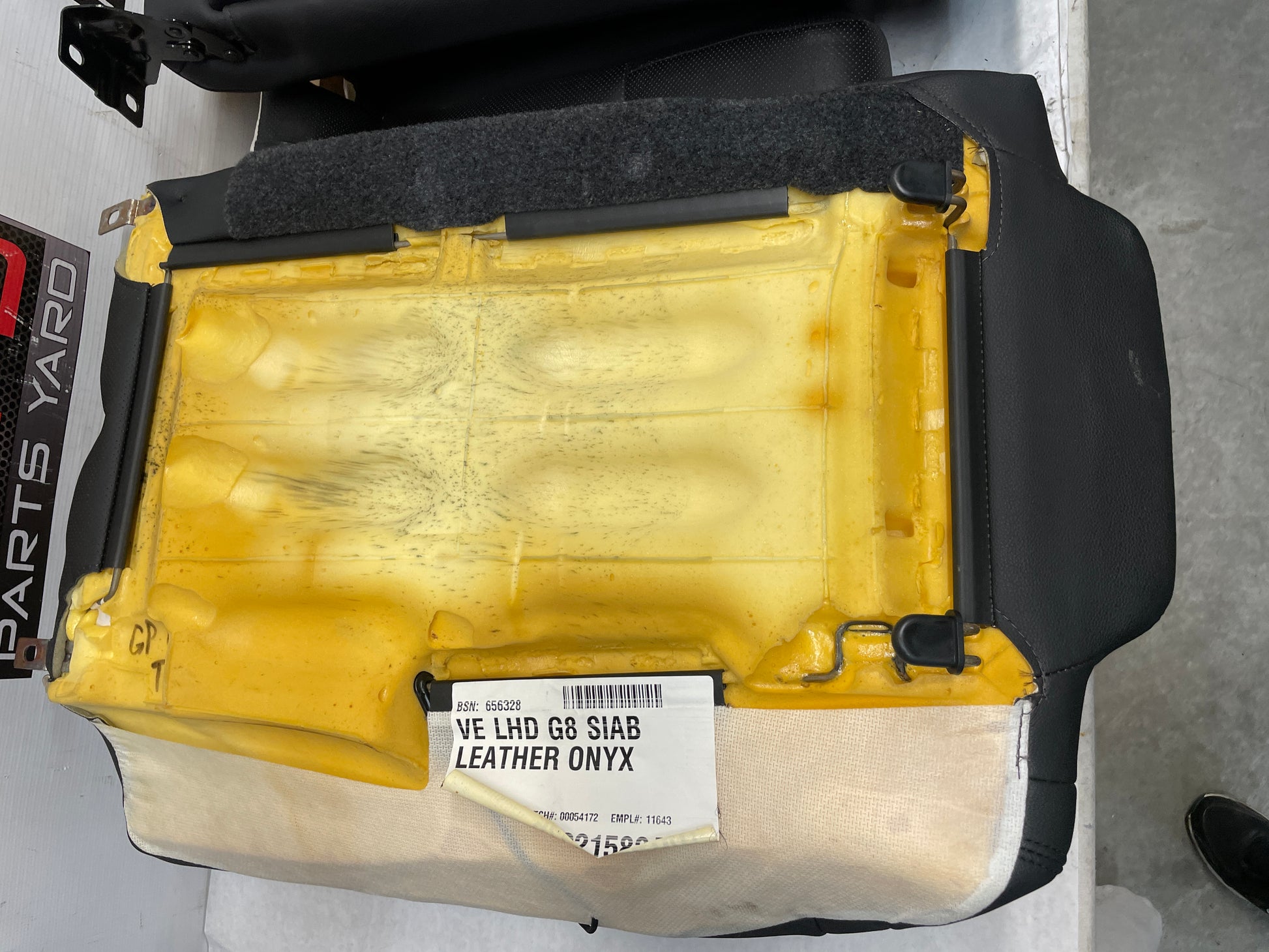 2008 Pontiac G8 Base Seats Fronts and Rear OEM - Day's Parts Yard