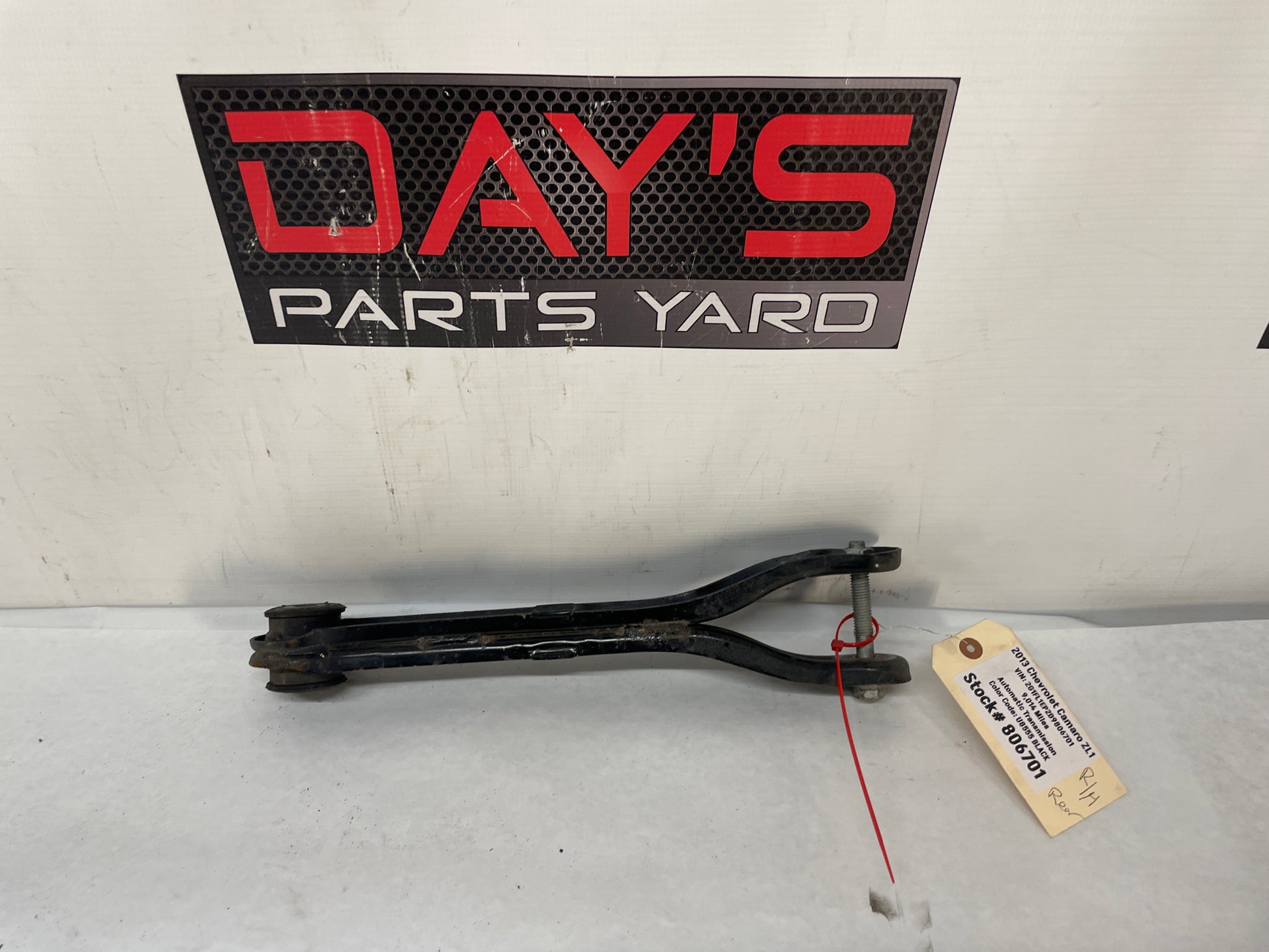 2013 Chevy Camaro ZL1 RH Passenger Rear Suspension Trailing Arm OEM - Day's Parts Yard