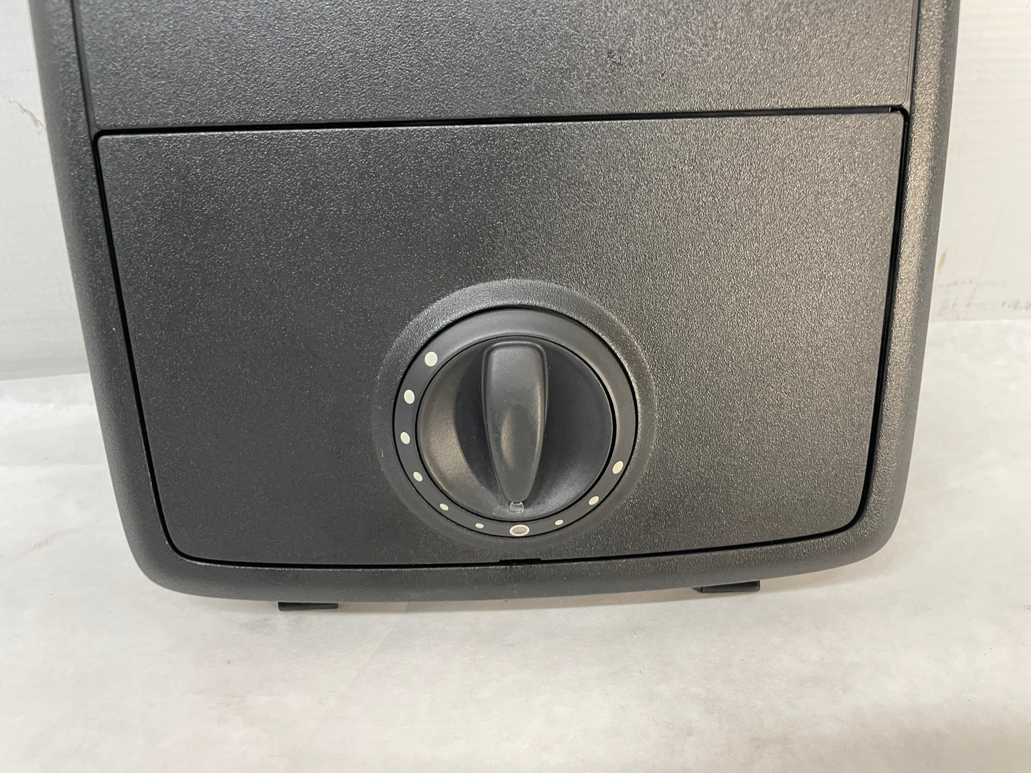 2009 Pontiac G8 GT Over Head Overhead Console Roof Dome Light Sunroof Switch OEM