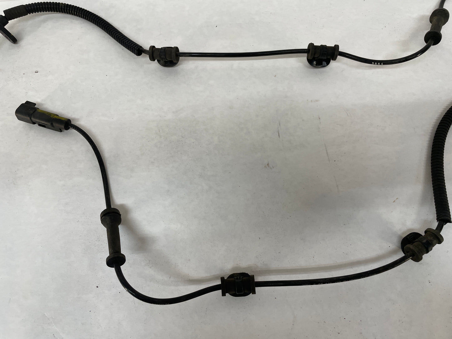 2013 Chevy Camaro  RH & LH Front ABS Speed Sensor Wires OEM - Day's Parts Yard