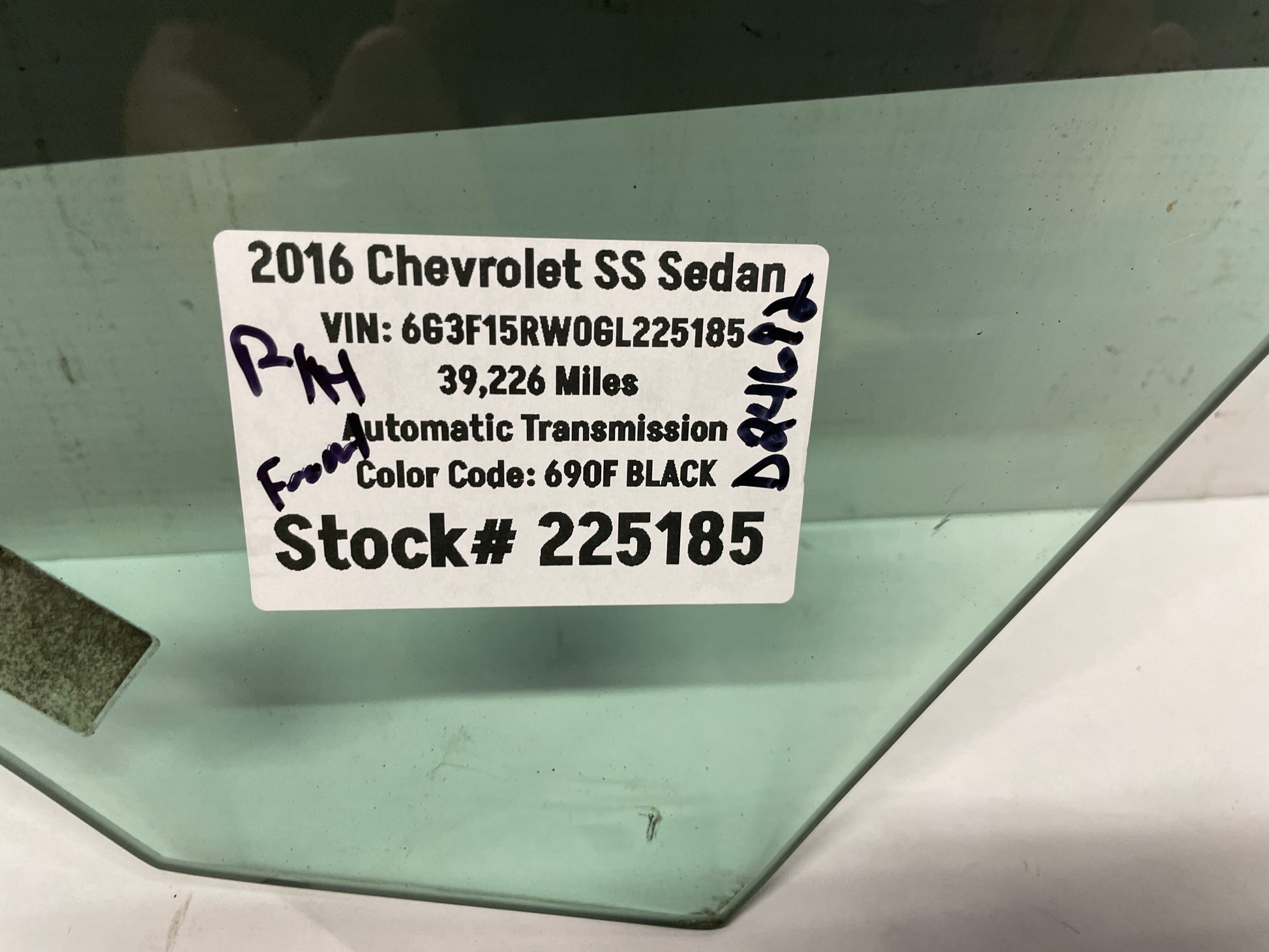 2016 Chevy SS Sedan RH Passenger Front Door Window Glass OEM - Day's Parts Yard