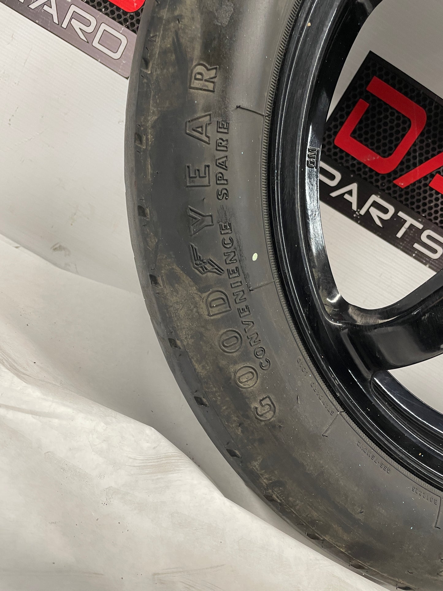 2005 Pontiac GTO Factory OEM Spare Wheel & Tire OEM