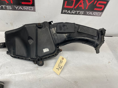 2008 Pontiac G8 Base Factory OEM Air Intake Box Assembly - Day's Parts Yard