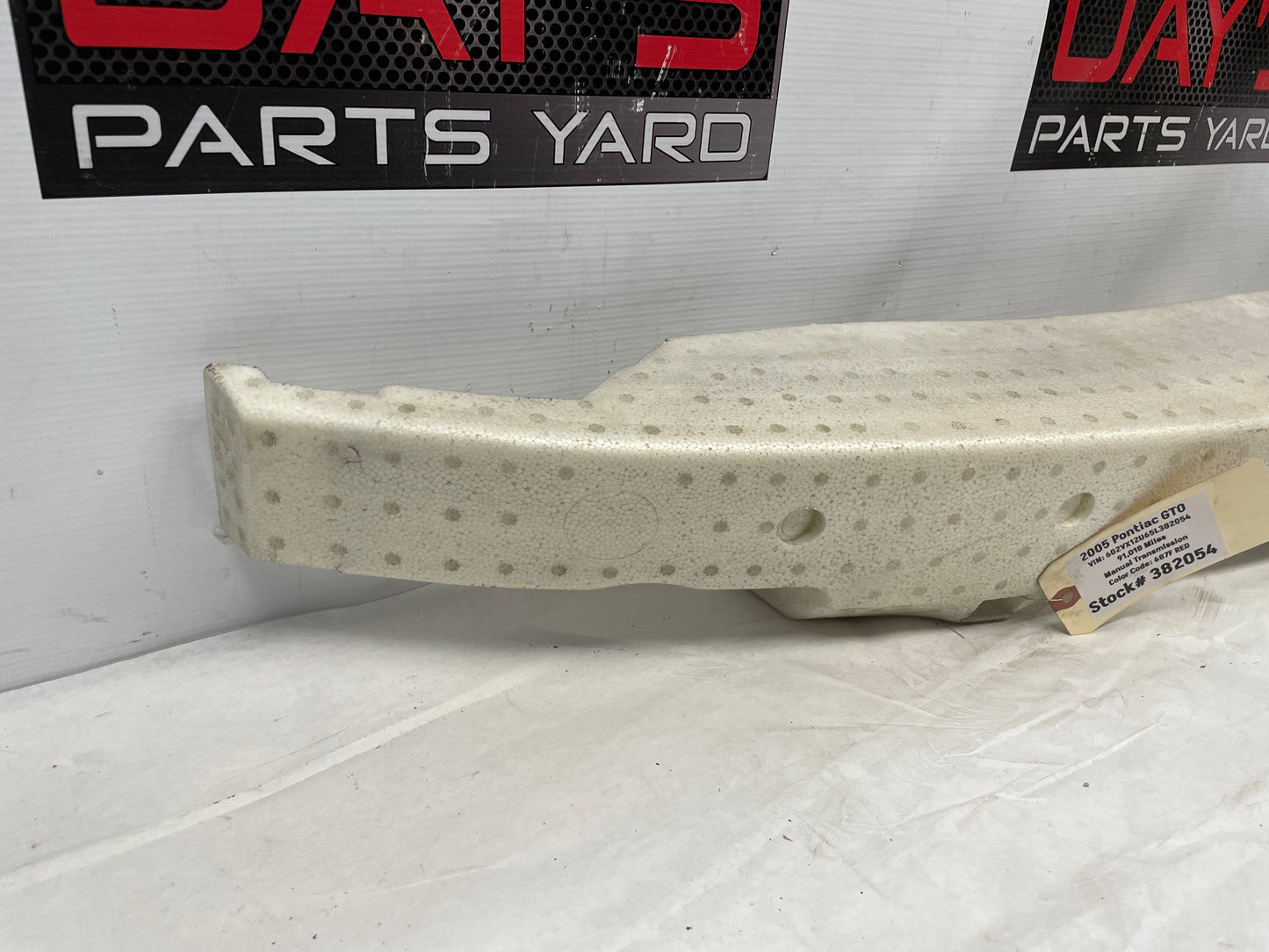 2005 Pontiac GTO Front Bumper Impact Energy Absorber Bar Foam OEM