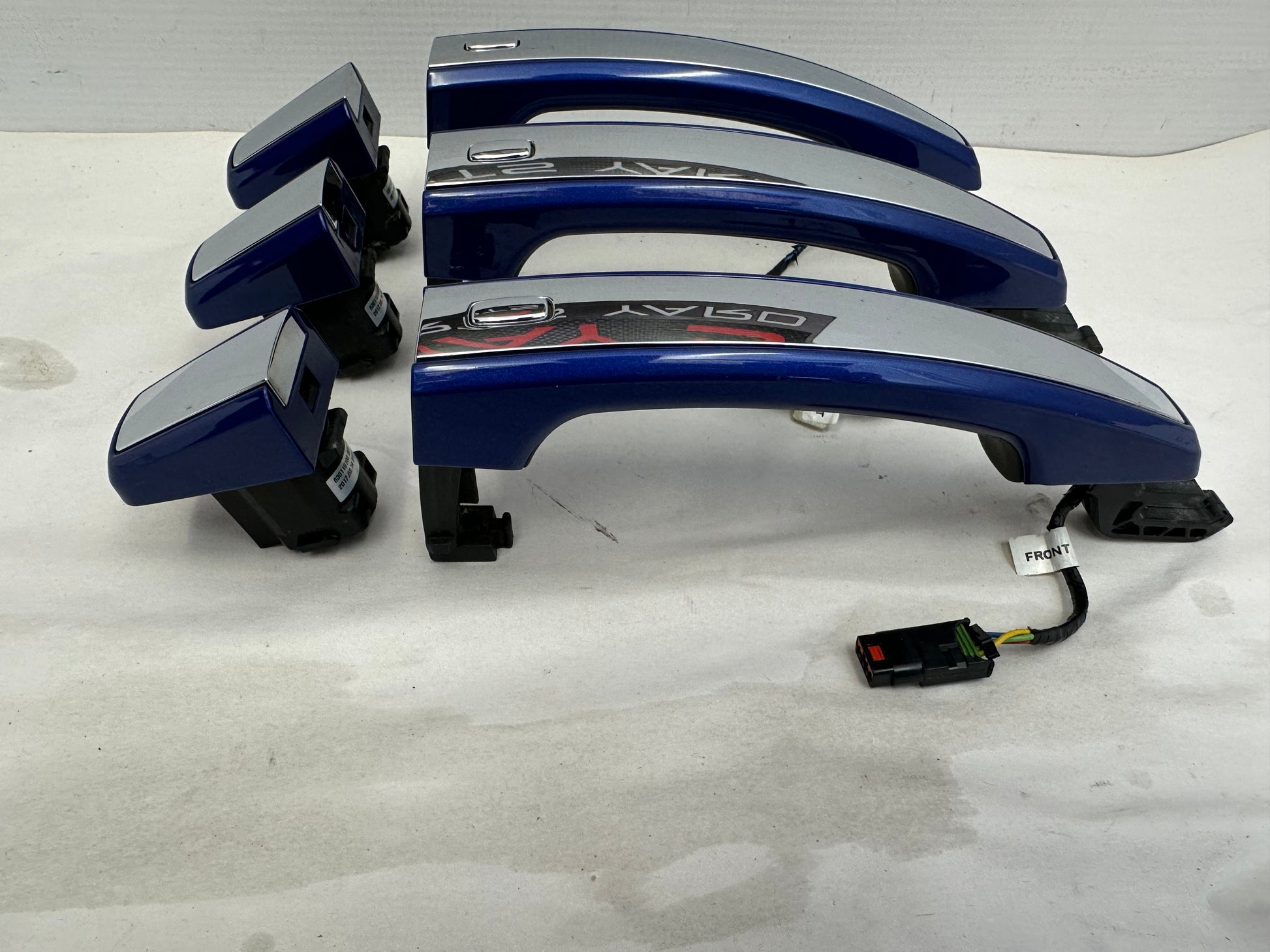 2015 Chevy SS Sedan Exterior Door Handles Set OEM - Day's Parts Yard