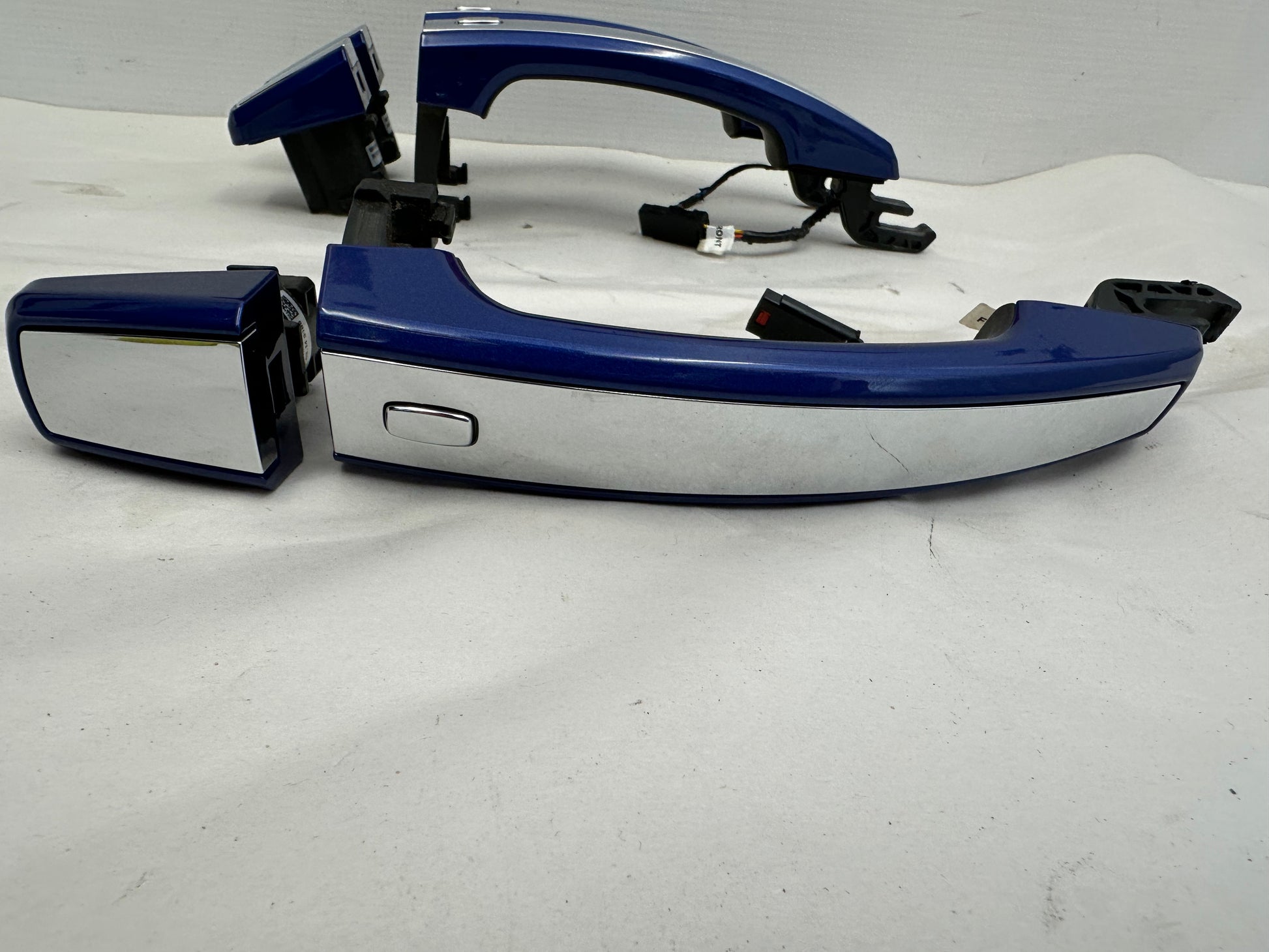 2015 Chevy SS Sedan Exterior Door Handles Set OEM - Day's Parts Yard
