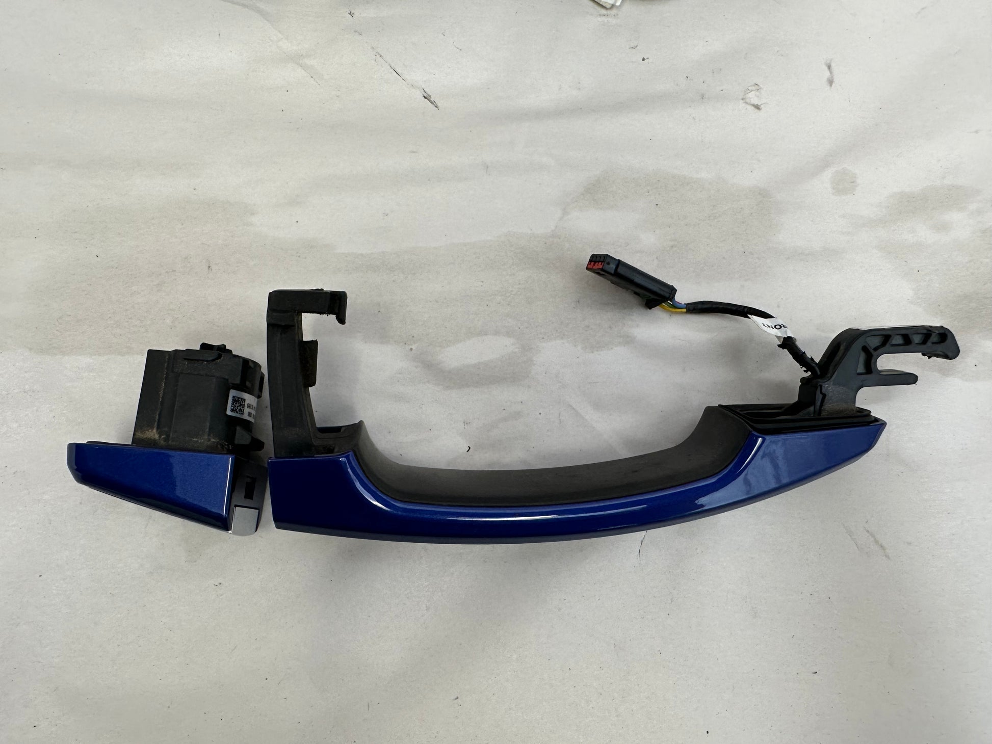 2015 Chevy SS Sedan Exterior Door Handles Set OEM - Day's Parts Yard