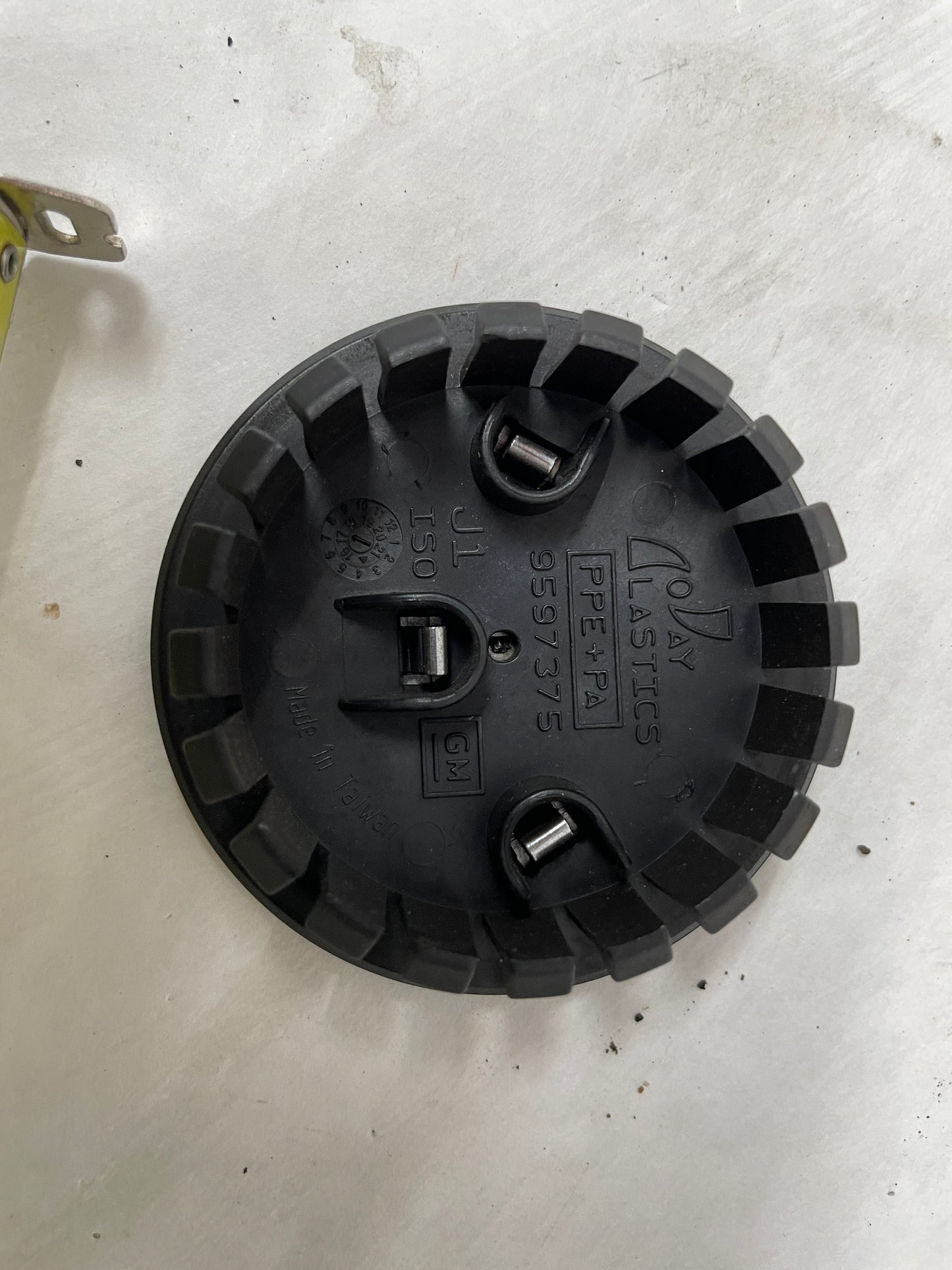 2017 Cadillac CTS-V Wheel Center Cap OEM - Day's Parts Yard