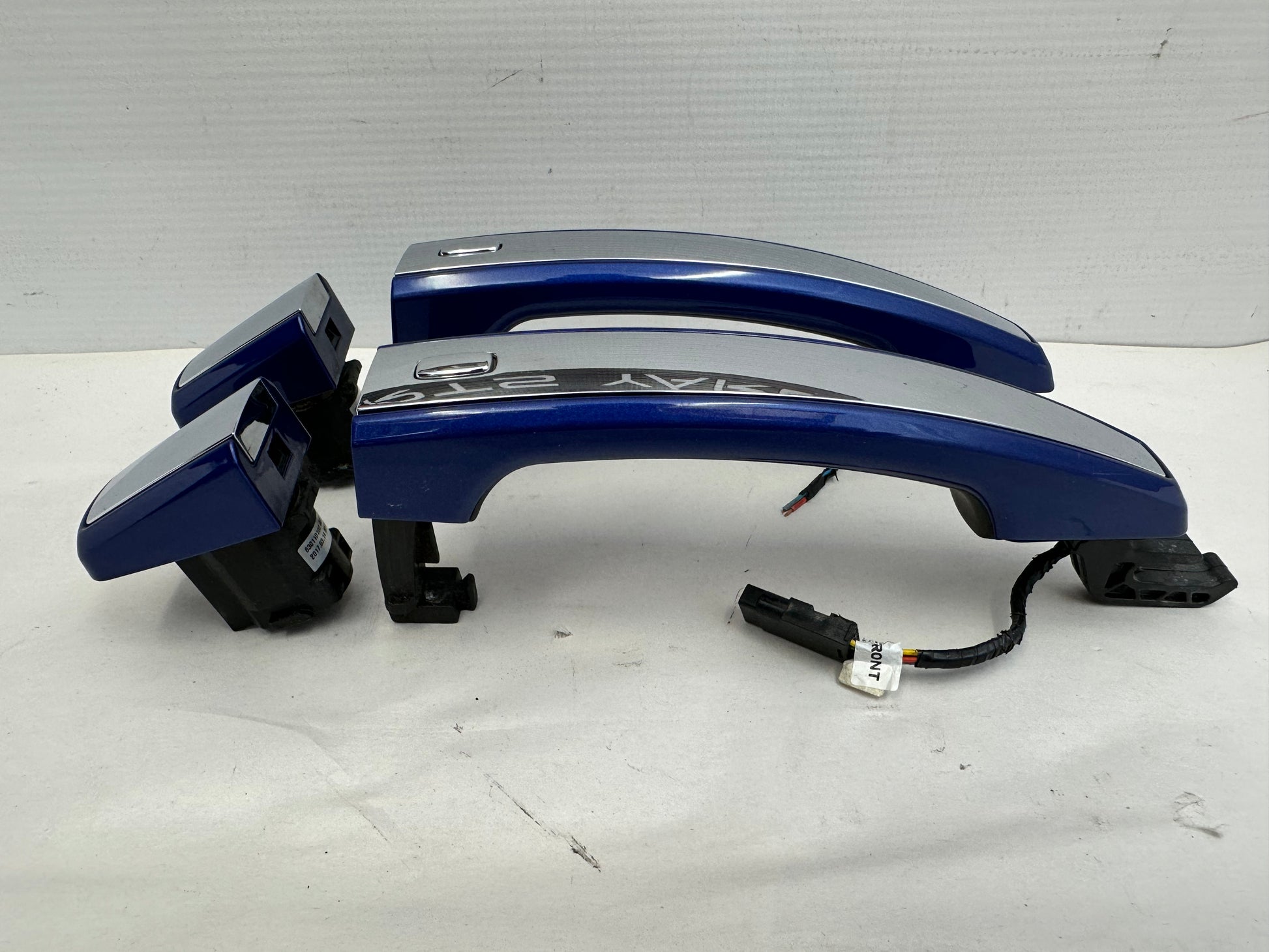 2015 Chevy SS Sedan Exterior Door Handles Set OEM - Day's Parts Yard