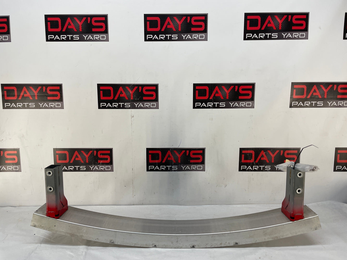 2009 Pontiac G8 GT Rear Bumper Reinforcement Impact Bar w/ Brackets  OEM